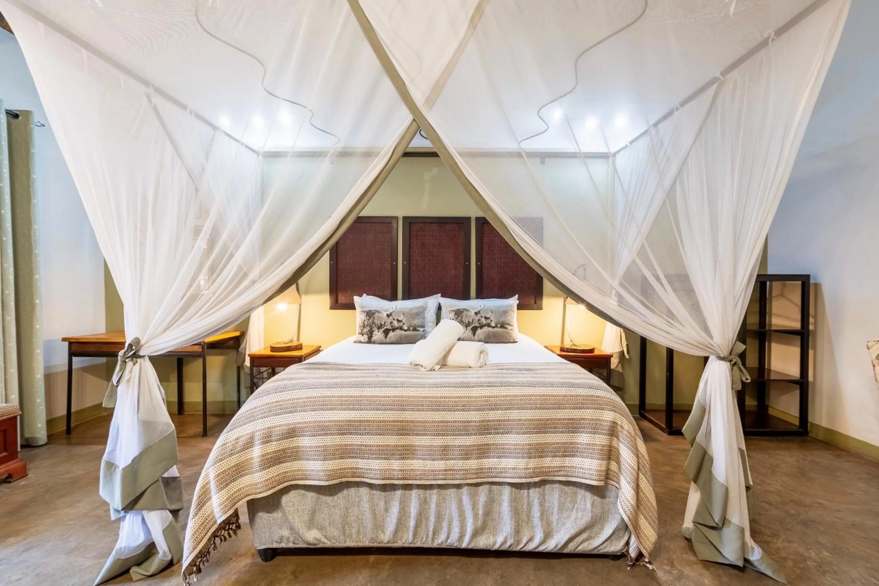 Family, Bed in Nguni Lodge