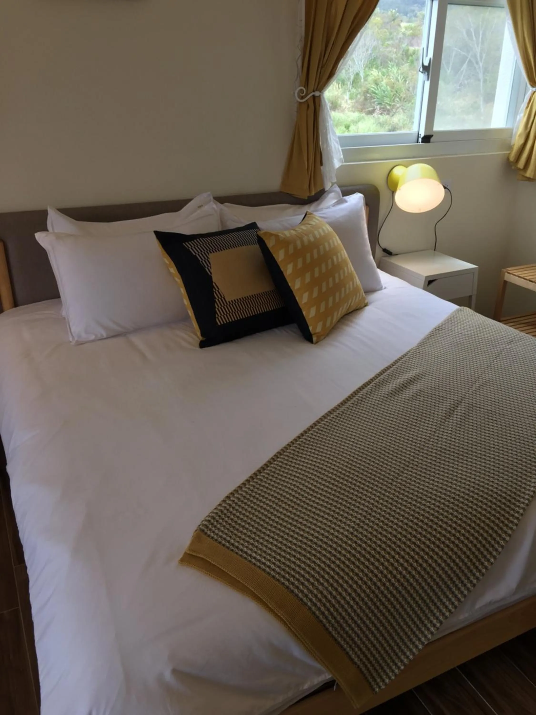 Bed in Lanshan House