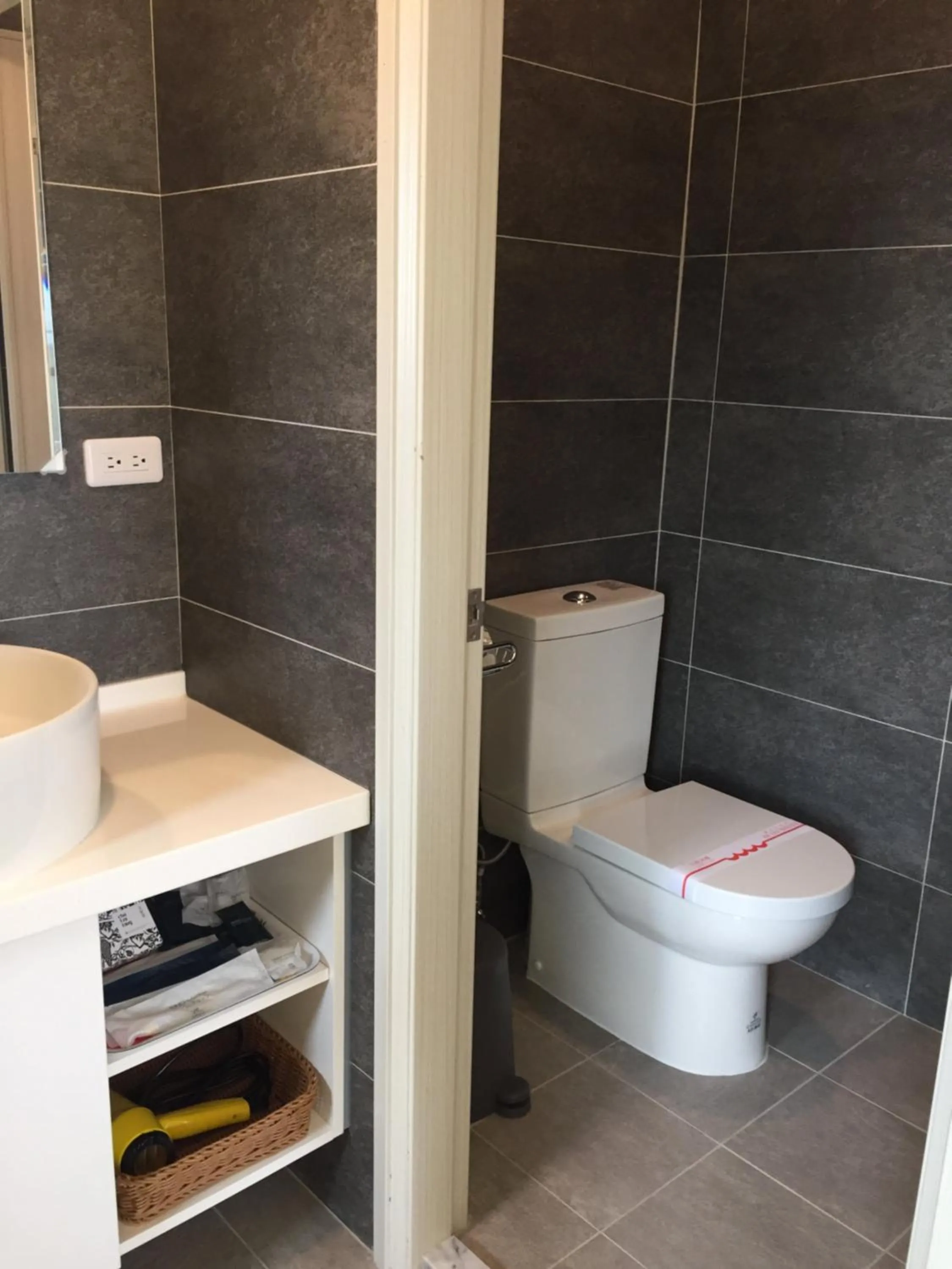 Bathroom in Lanshan House