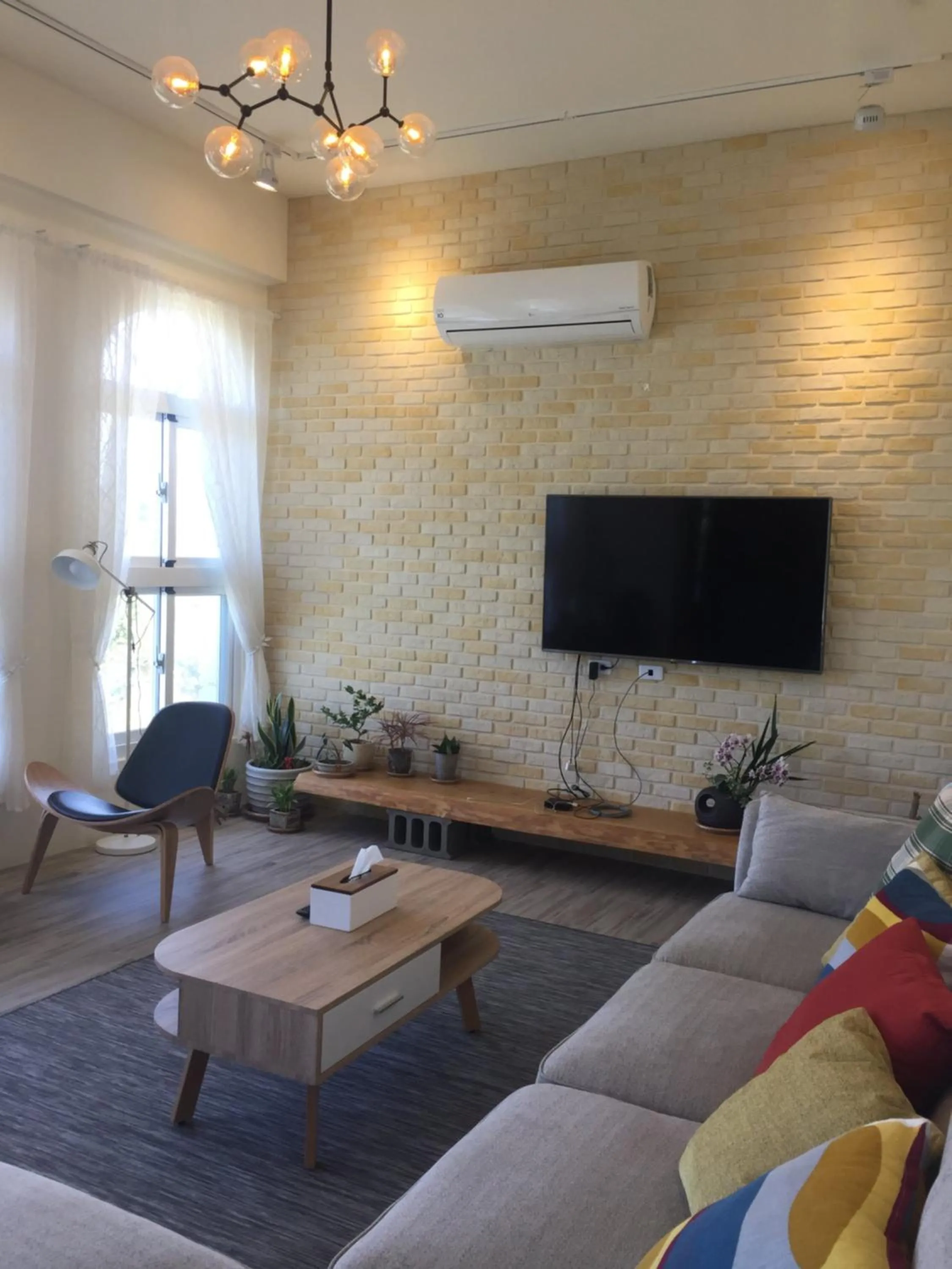 Communal lounge/ TV room in Lanshan House