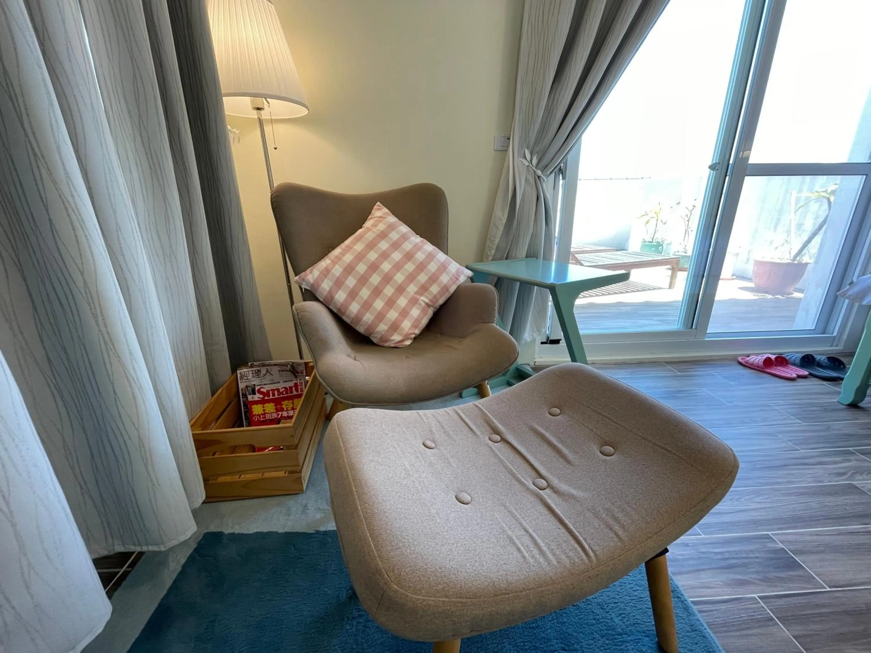 Living room in Lanshan House