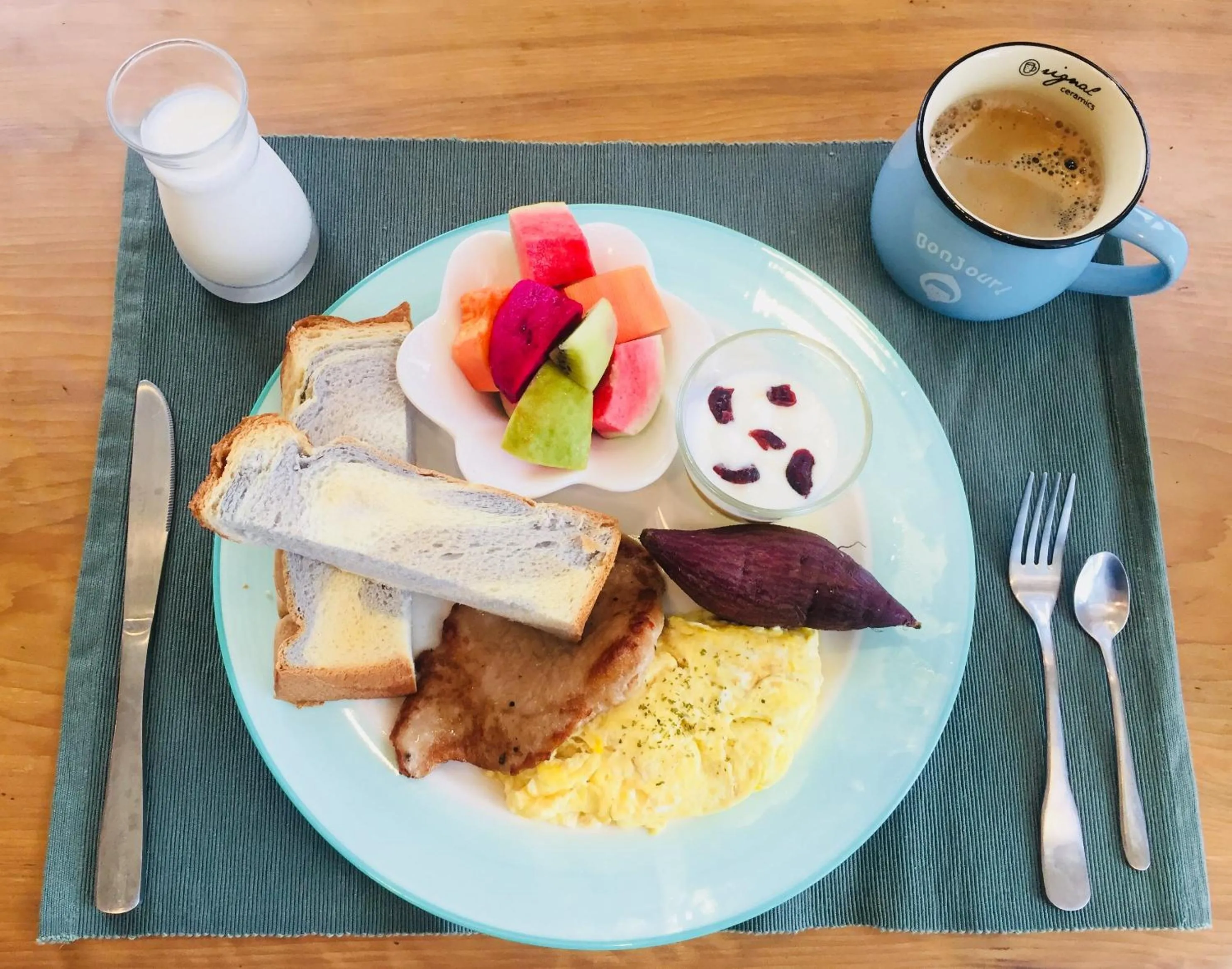 Breakfast in Lanshan House
