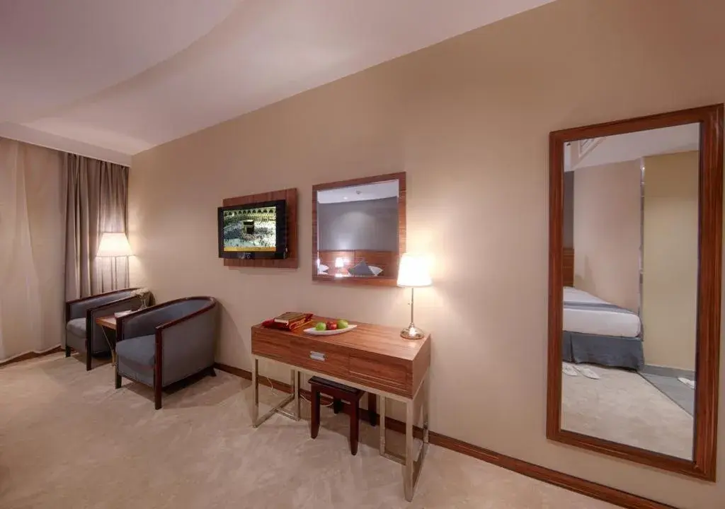 Bed in Al Safwah Orchid Hotel Bed in Al Safwah Orchid Hotel