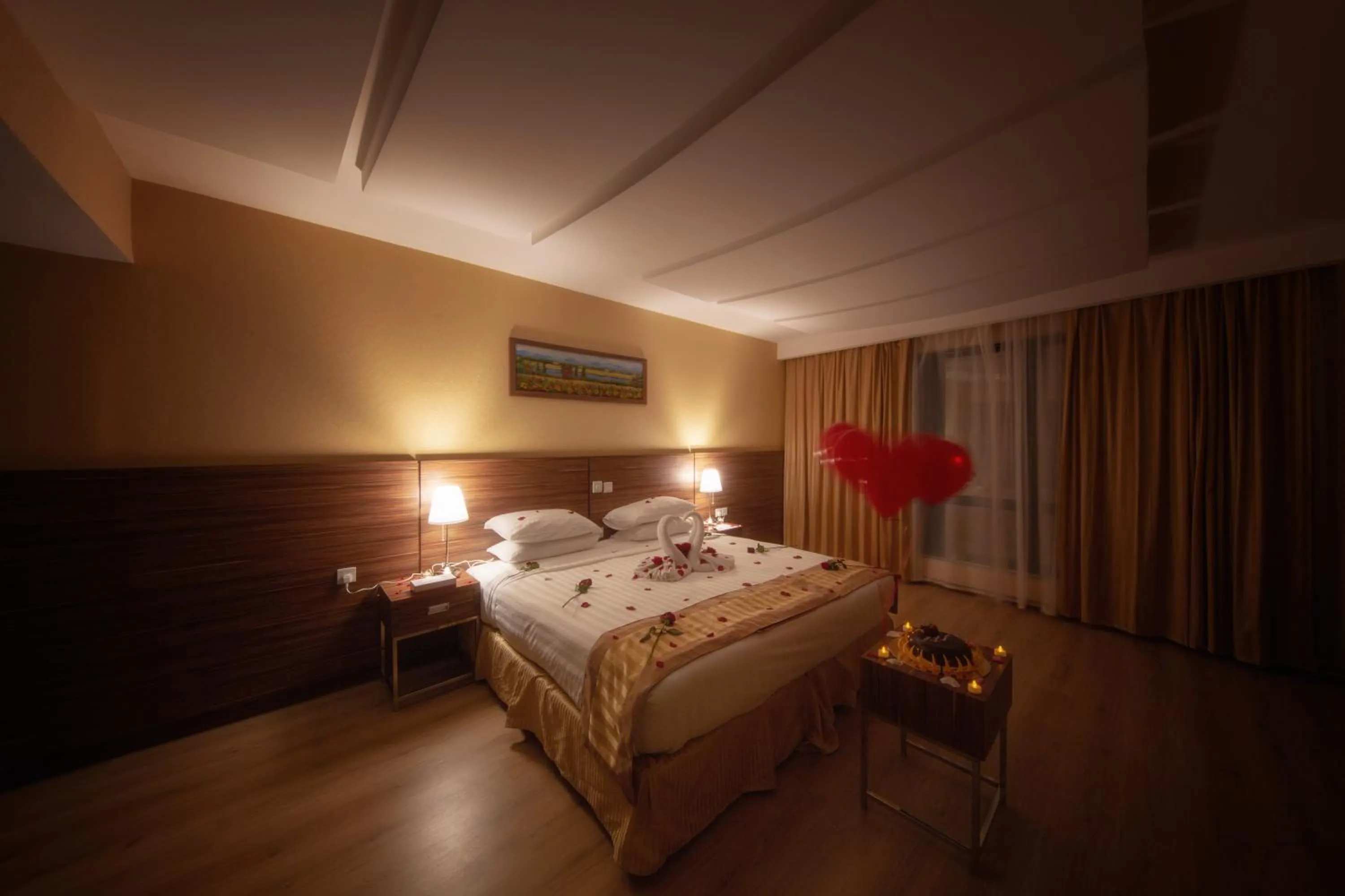 Bed in Al Safwah Orchid Hotel