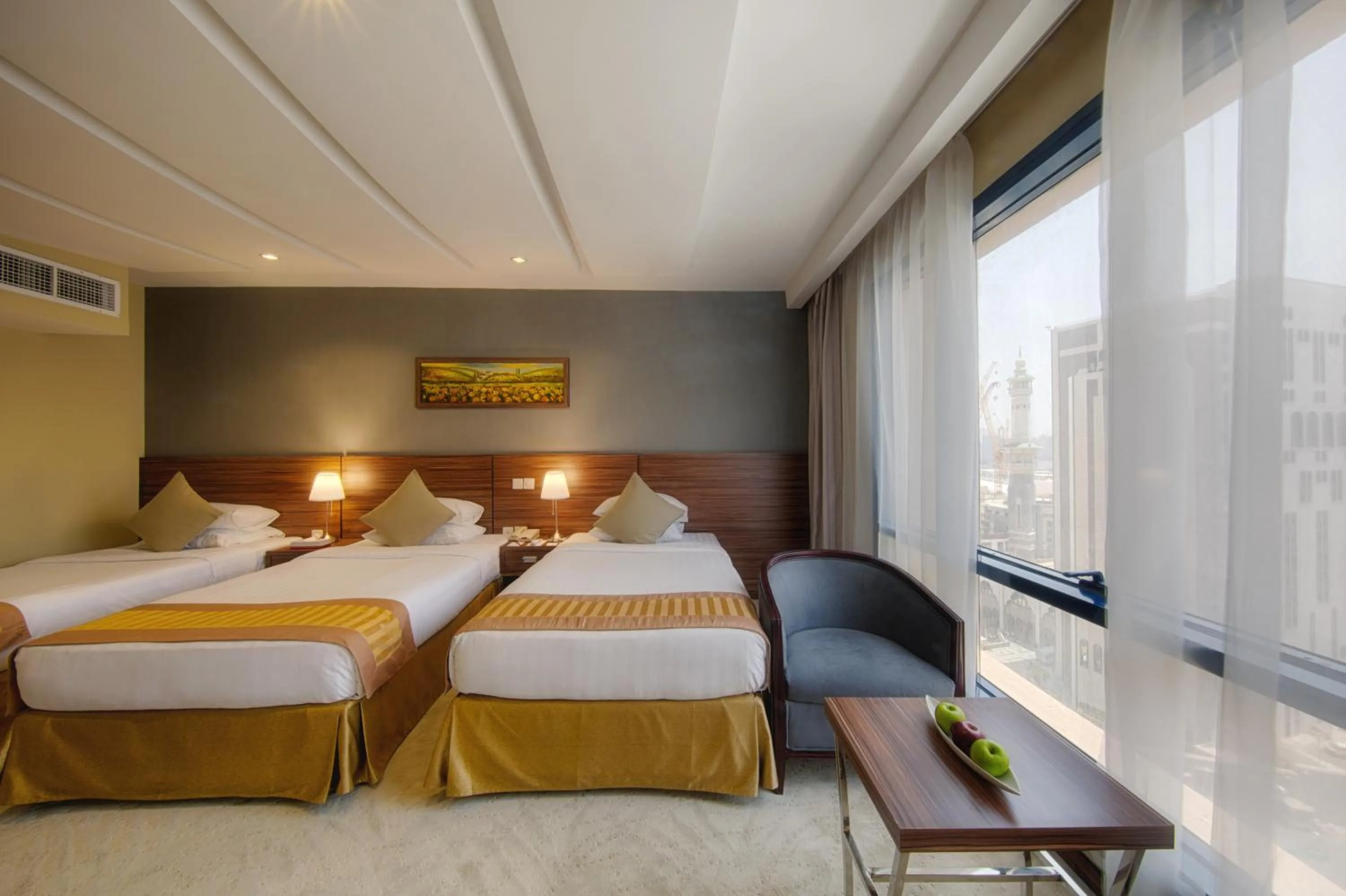 Bed in Al Safwah Orchid Hotel