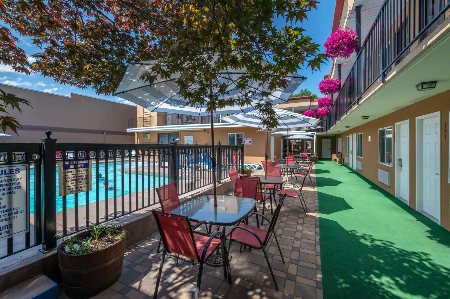 Sahara Courtyard Inn Penticton