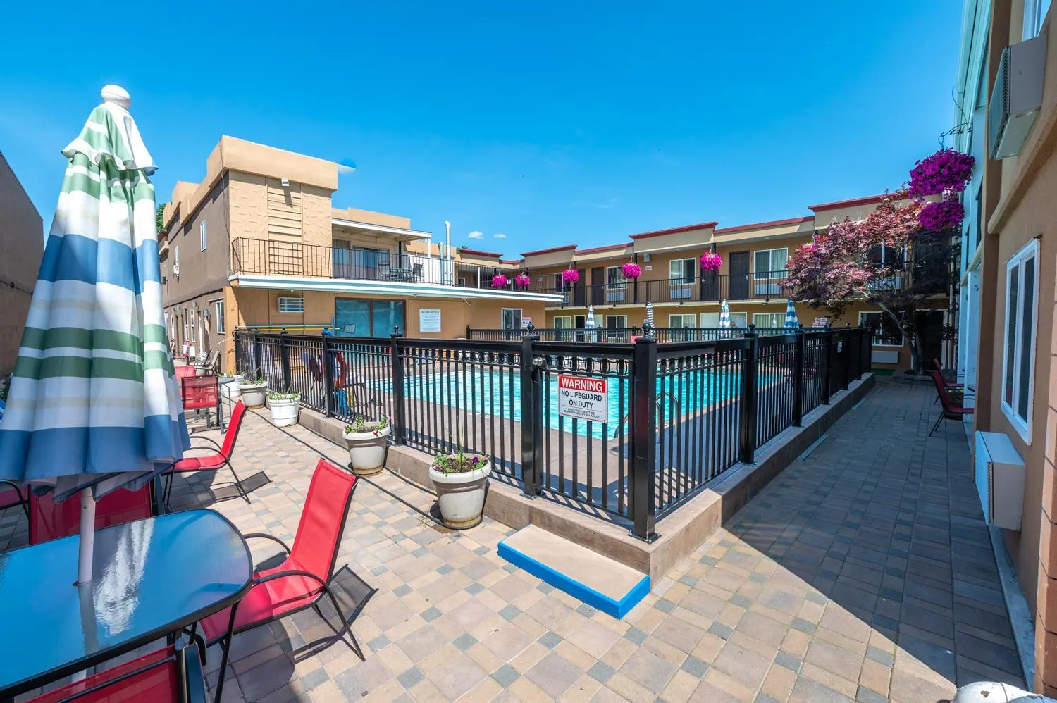 Sahara Courtyard Inn Penticton