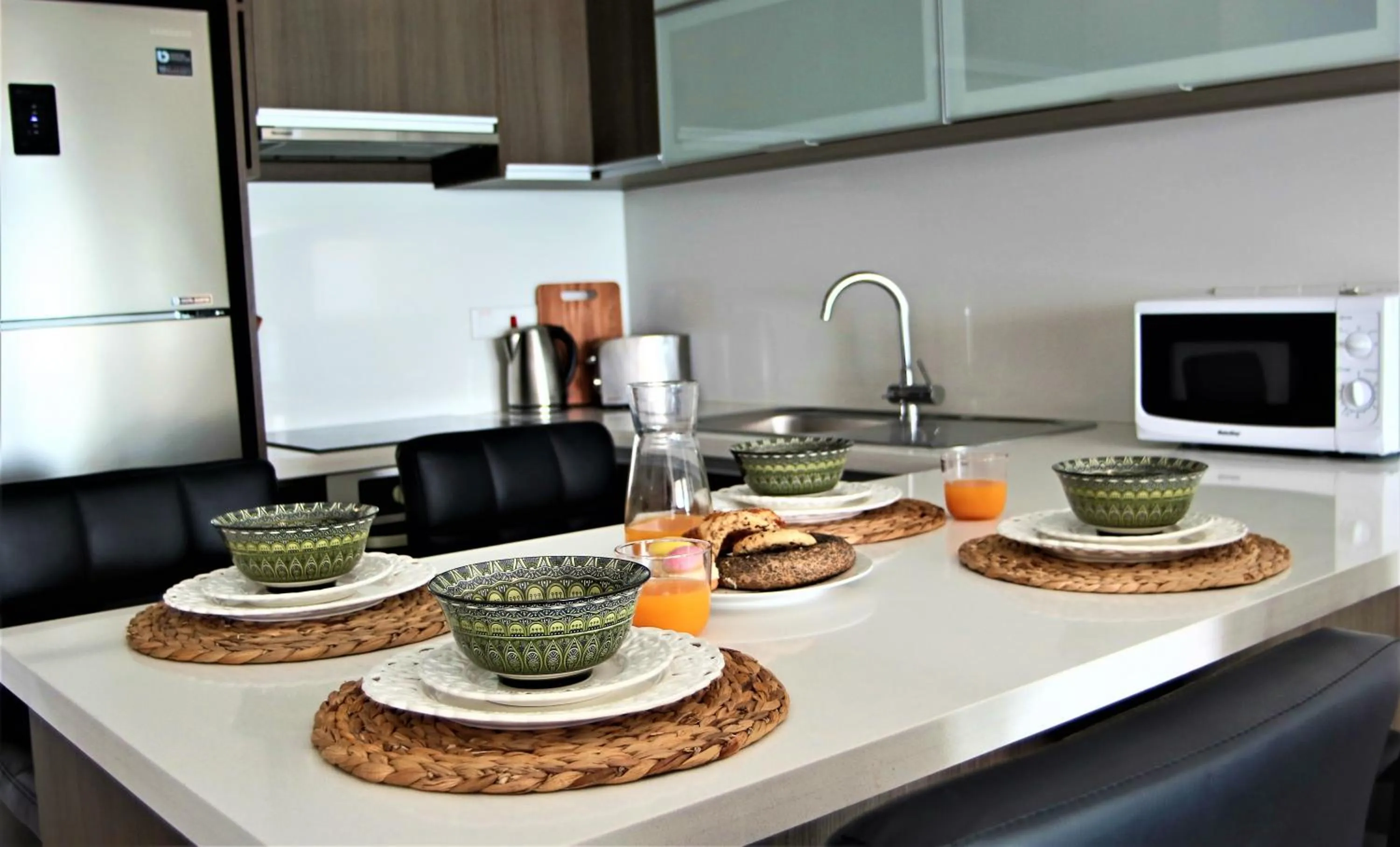 TV and multimedia in Phaedrus Living Seaview Luxury Flat Lighthouse 53