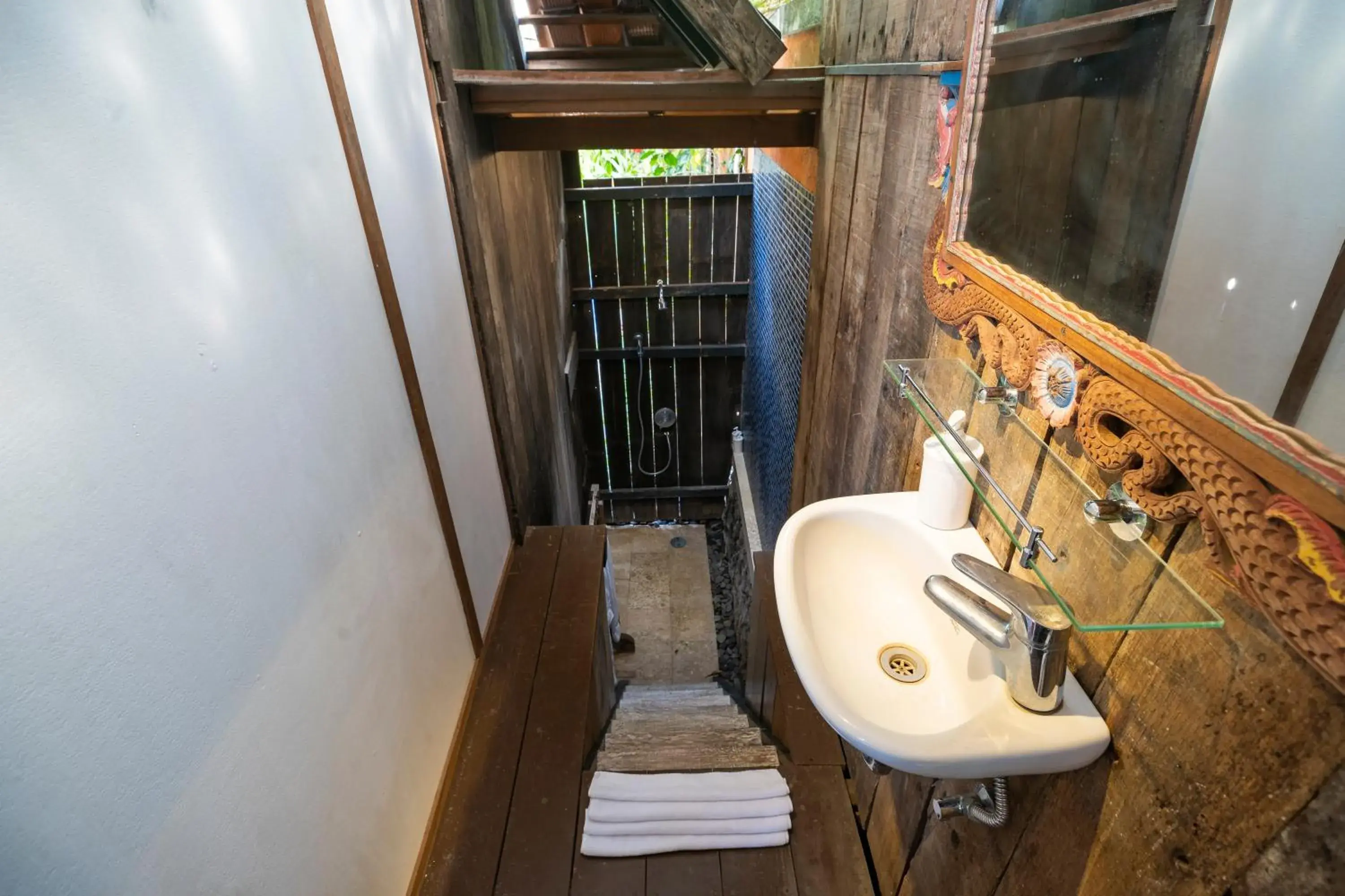 Bathroom in Amed Lodge by Sudamala Resorts Bathroom in Amed Lodge by Sudamala Resorts