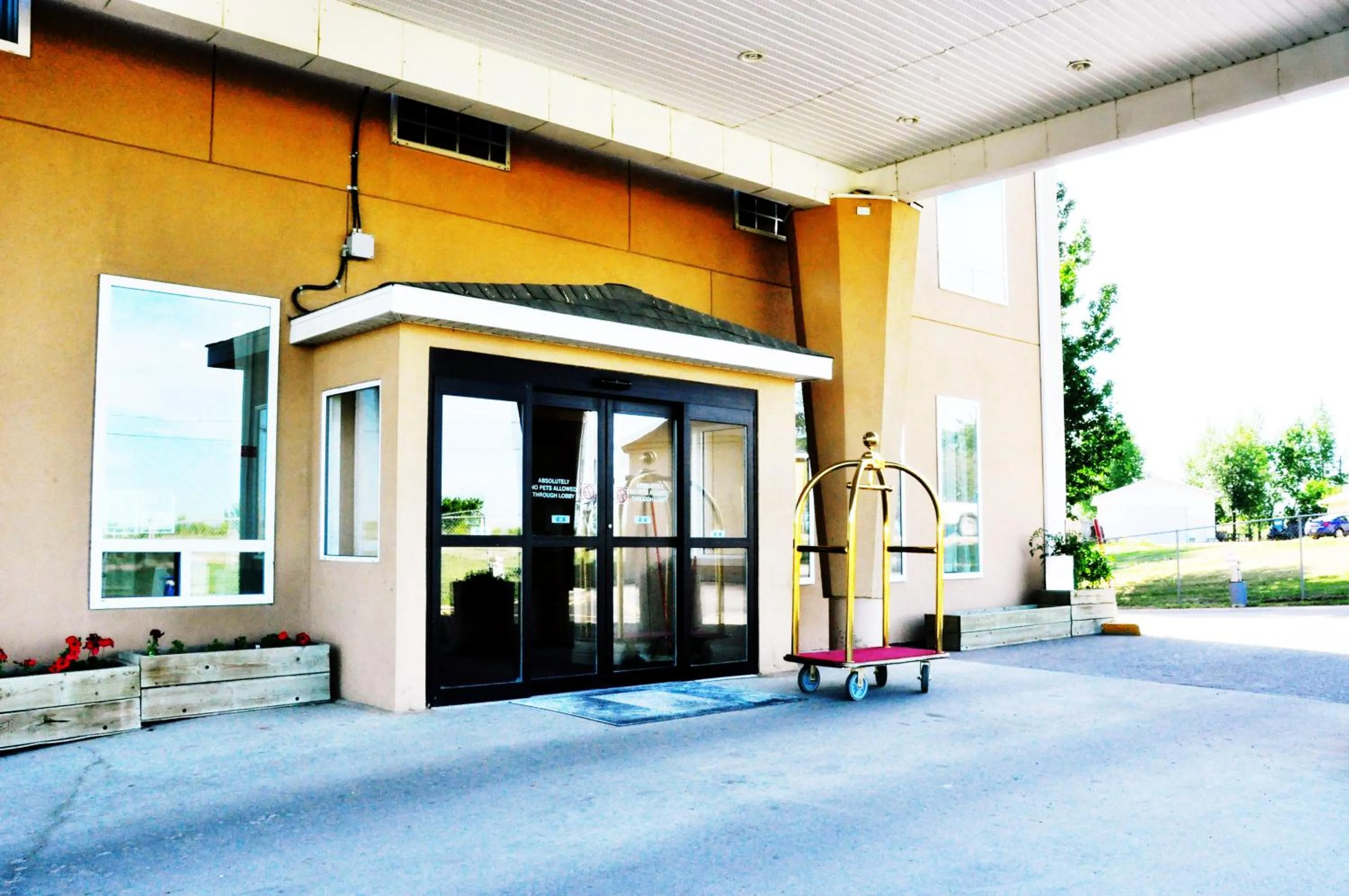 Property building in Lone Star Hotel