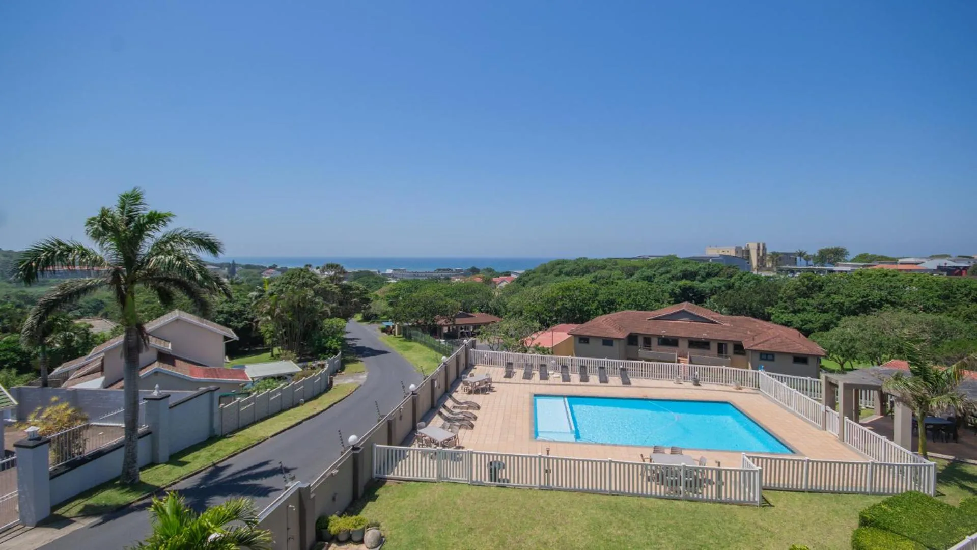 Property building in Falling Waters Guest House