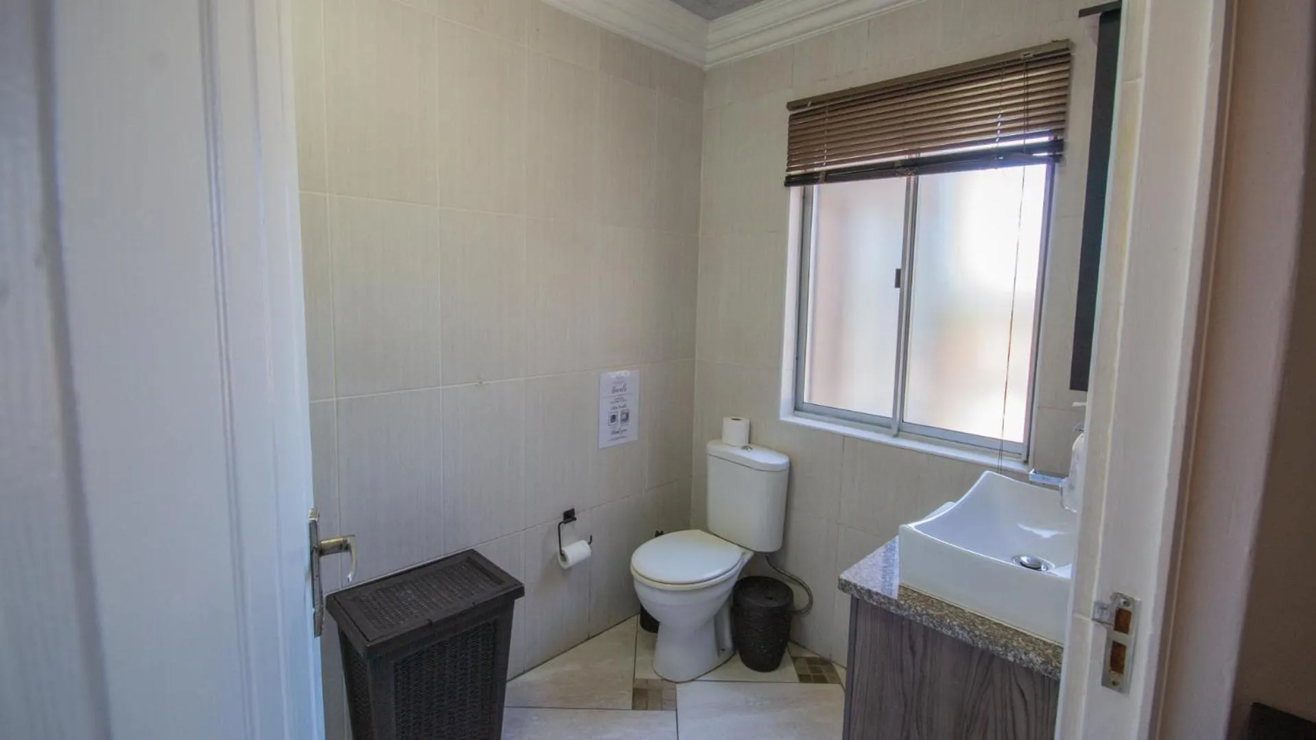 Bathroom in Falling Waters Guest House