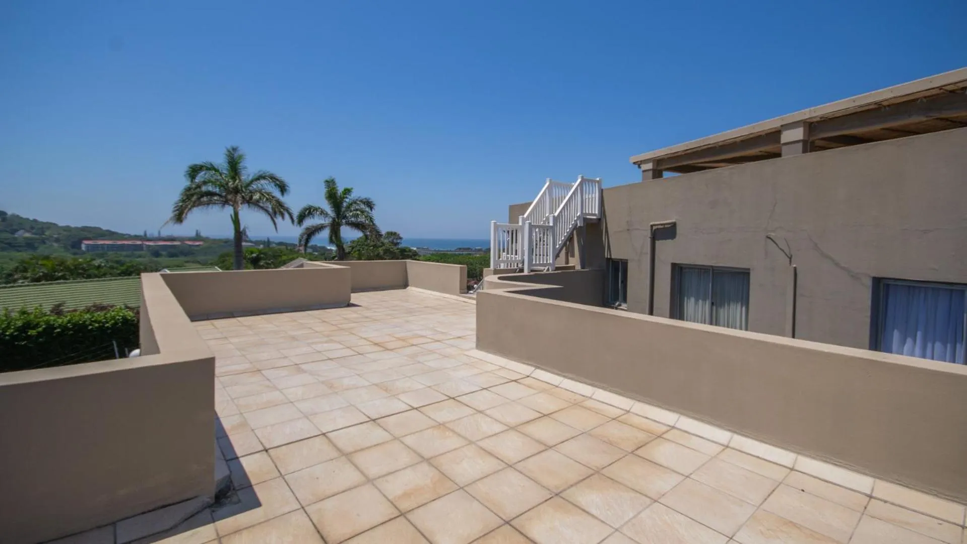 Property building in Falling Waters Guest House