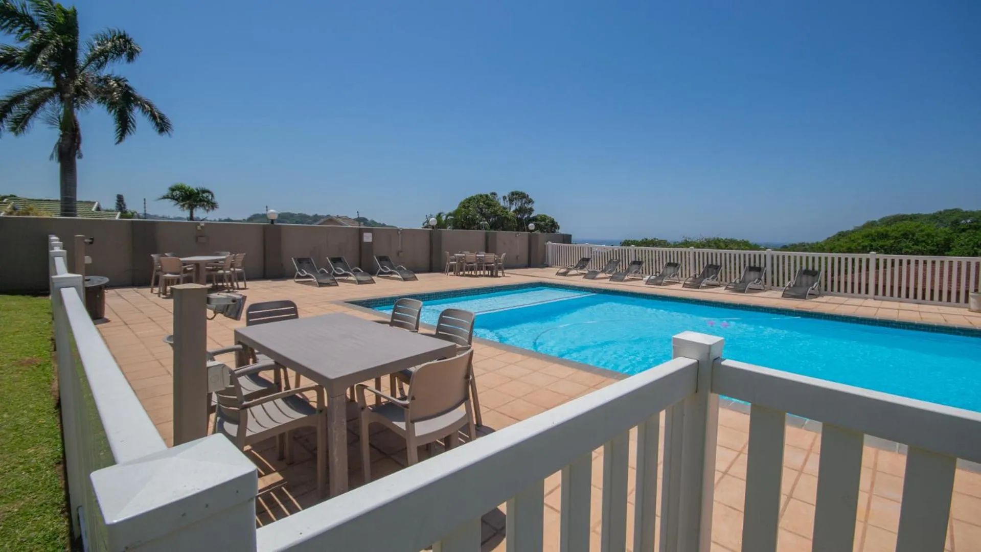 Swimming pool in Falling Waters Guest House