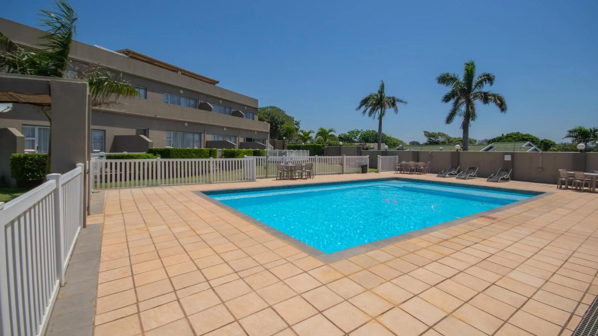 Property building in Falling Waters Guest House