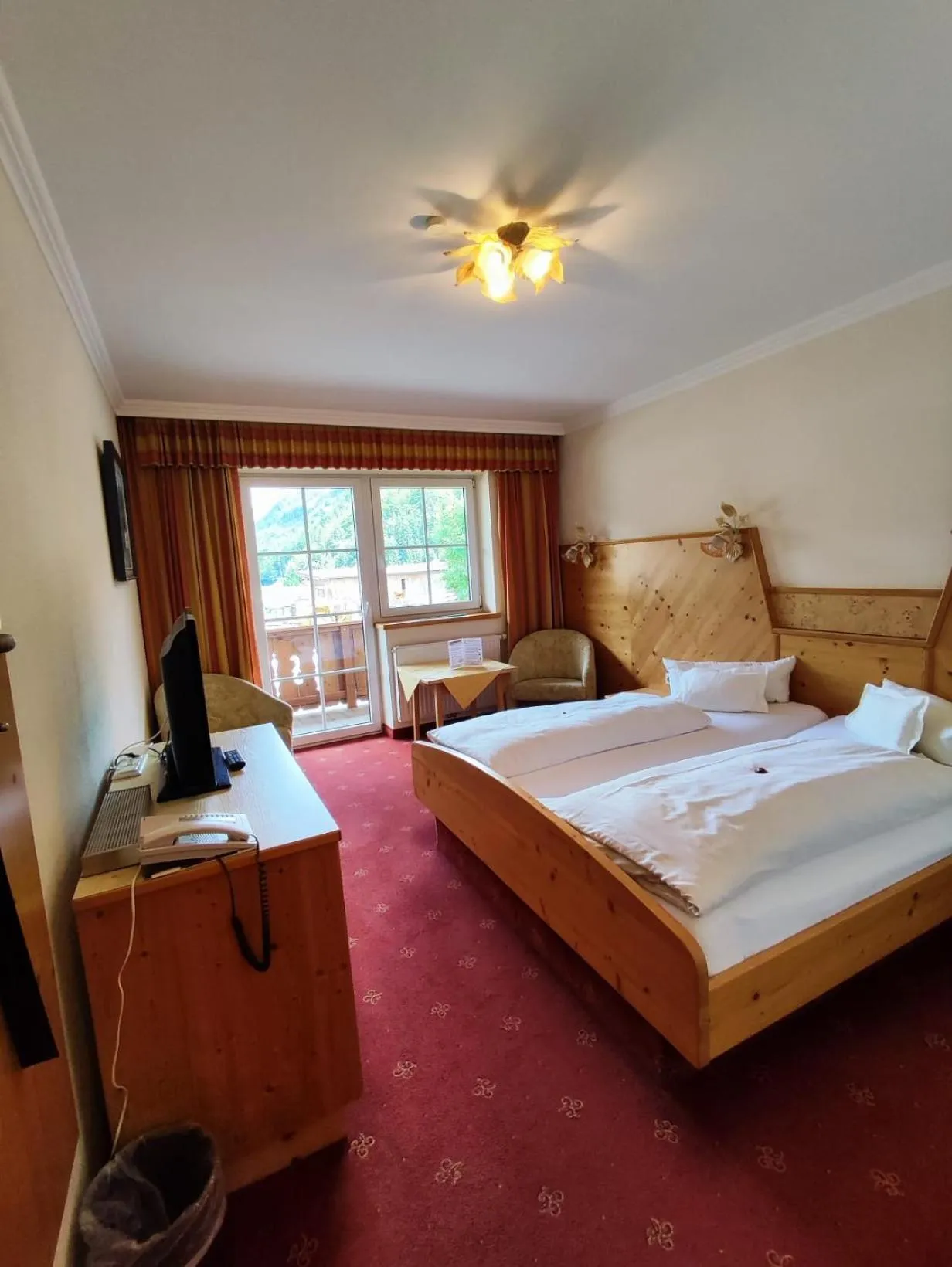 Photo of the whole room, Bed in Hotel Gut Kramerhof
