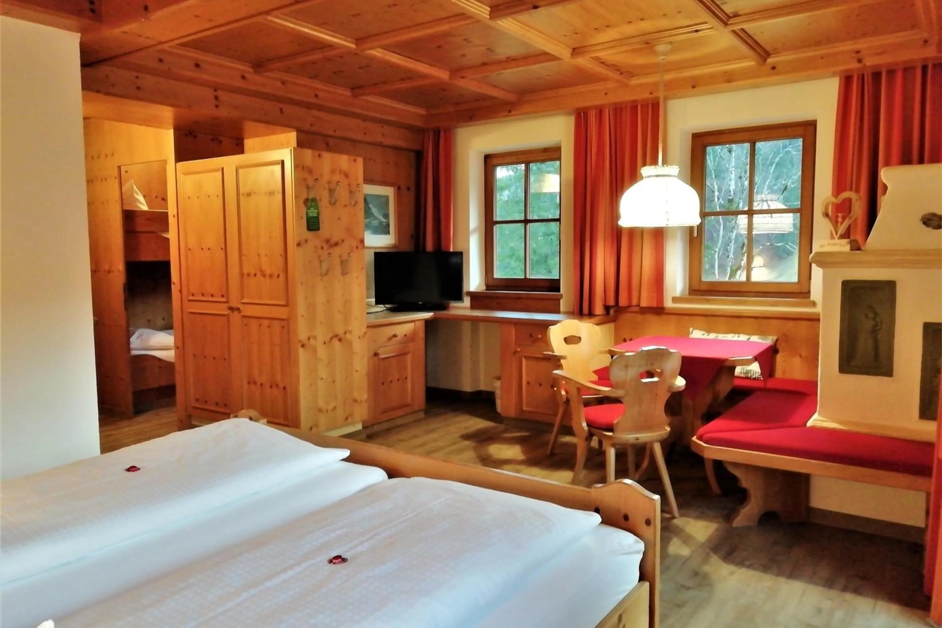 Photo of the whole room, Bed in Hotel Gut Kramerhof