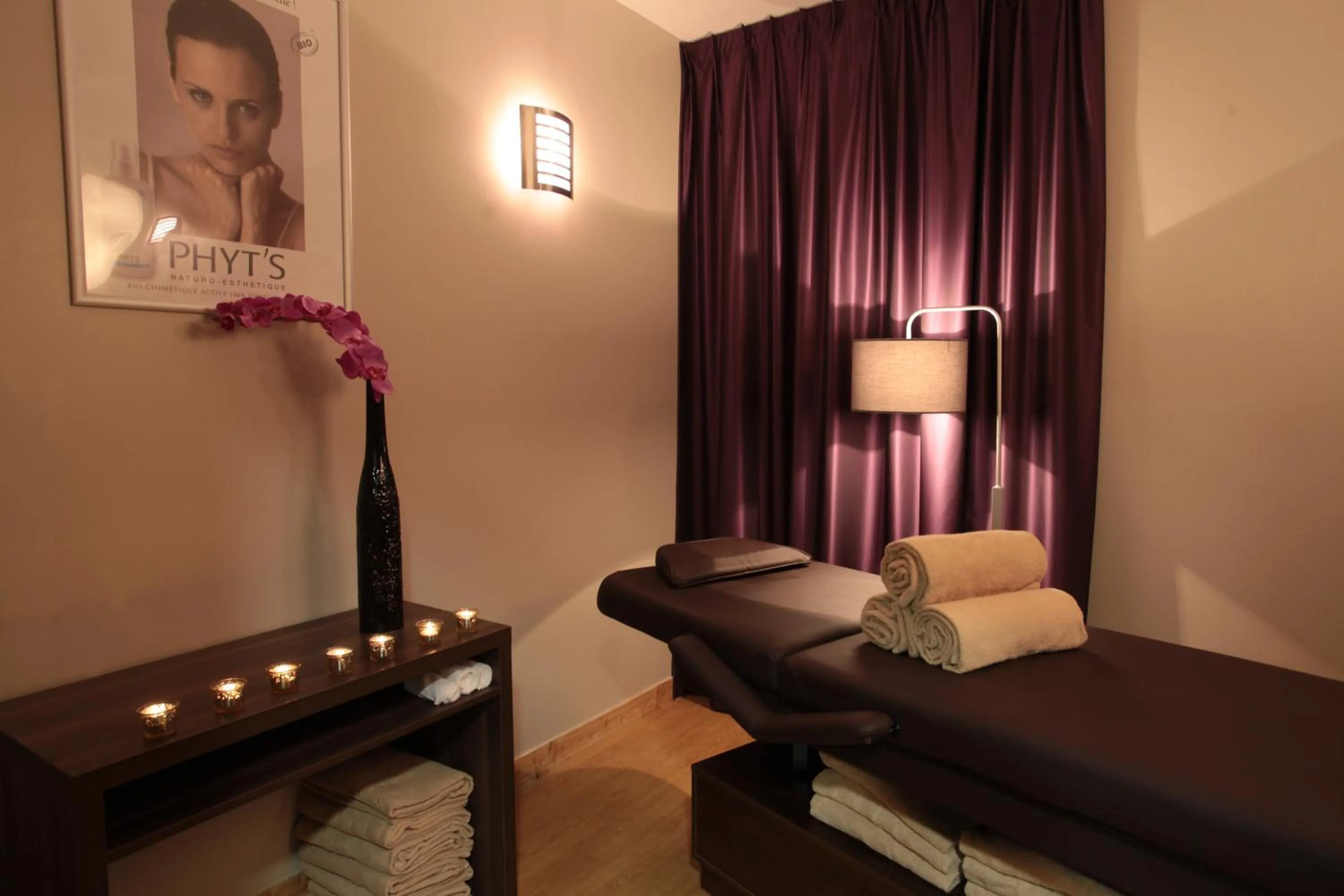 Spa and wellness centre/facilities in Le Chalet du Mont Vallon Spa Resort