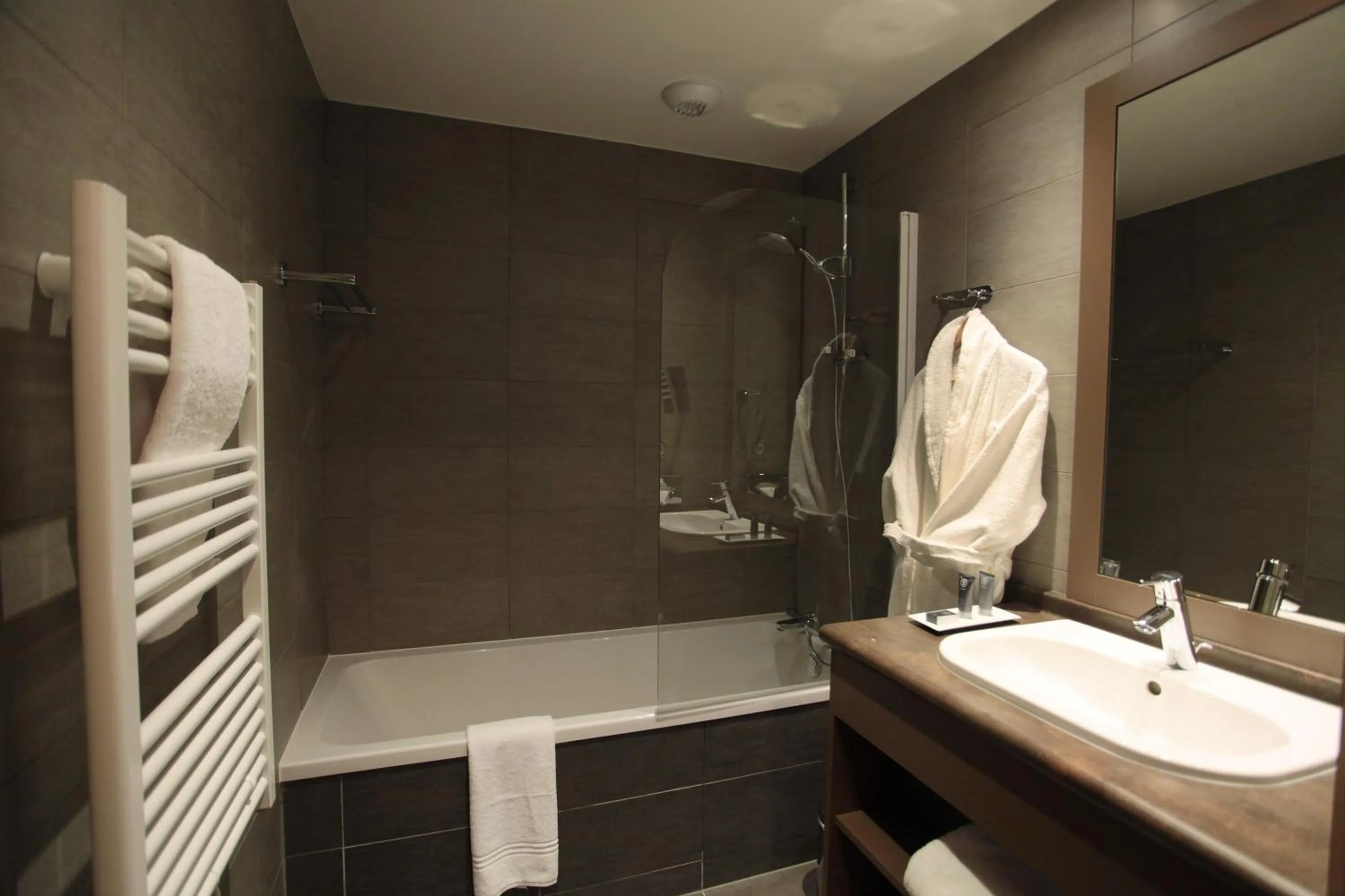 Bathroom in Le Chalet du Mont Vallon Spa Resort