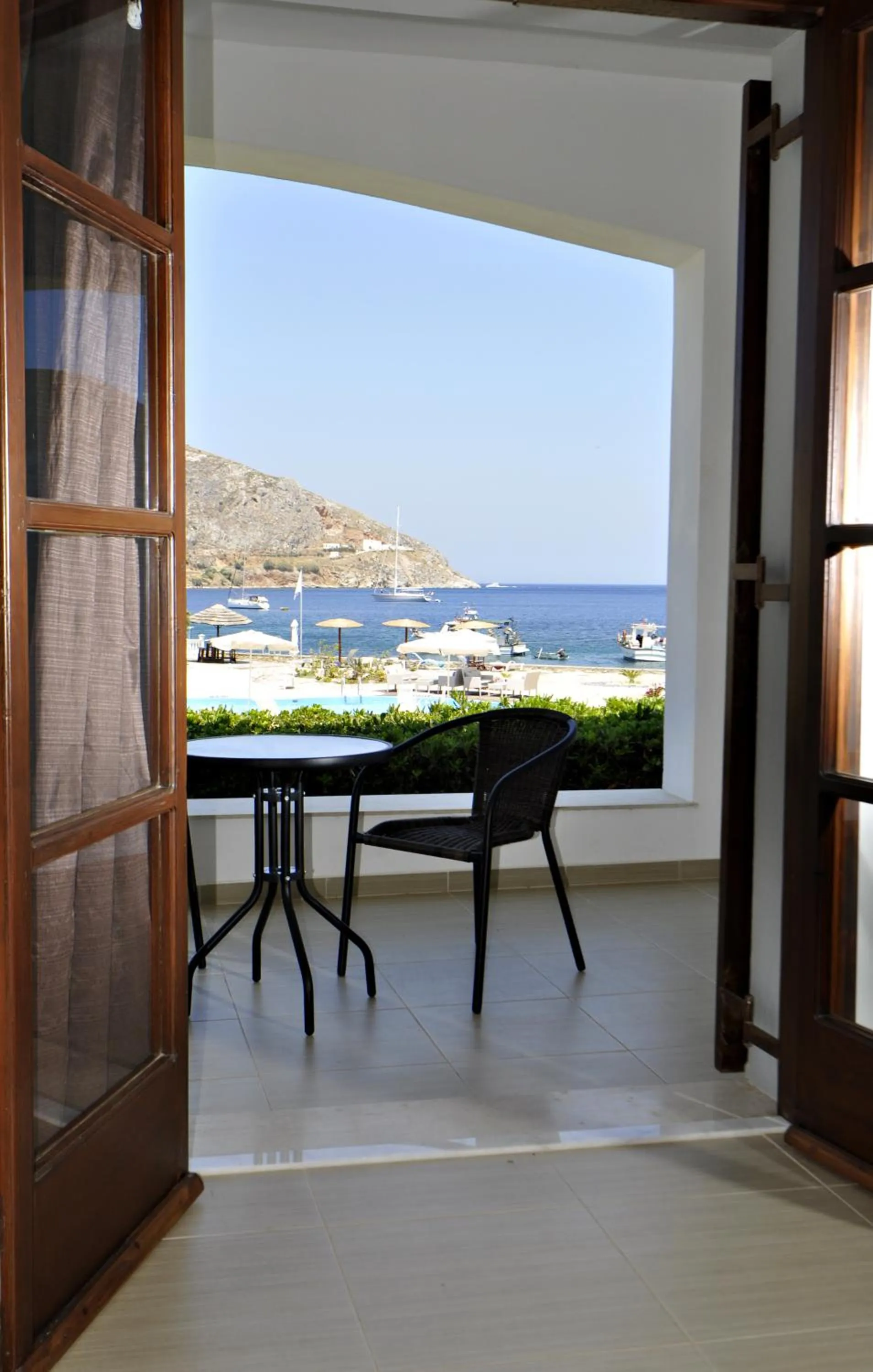 Day in Tony's Beach Hotel