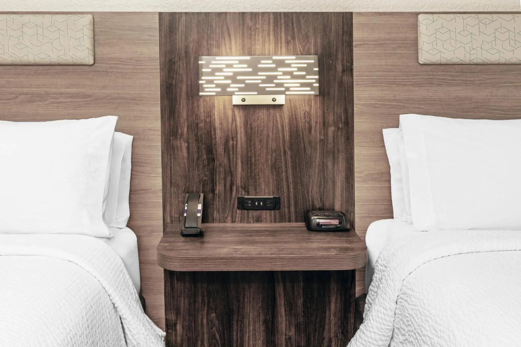 Bedroom, Bed in Holiday Inn Express Vicksburg by IHG