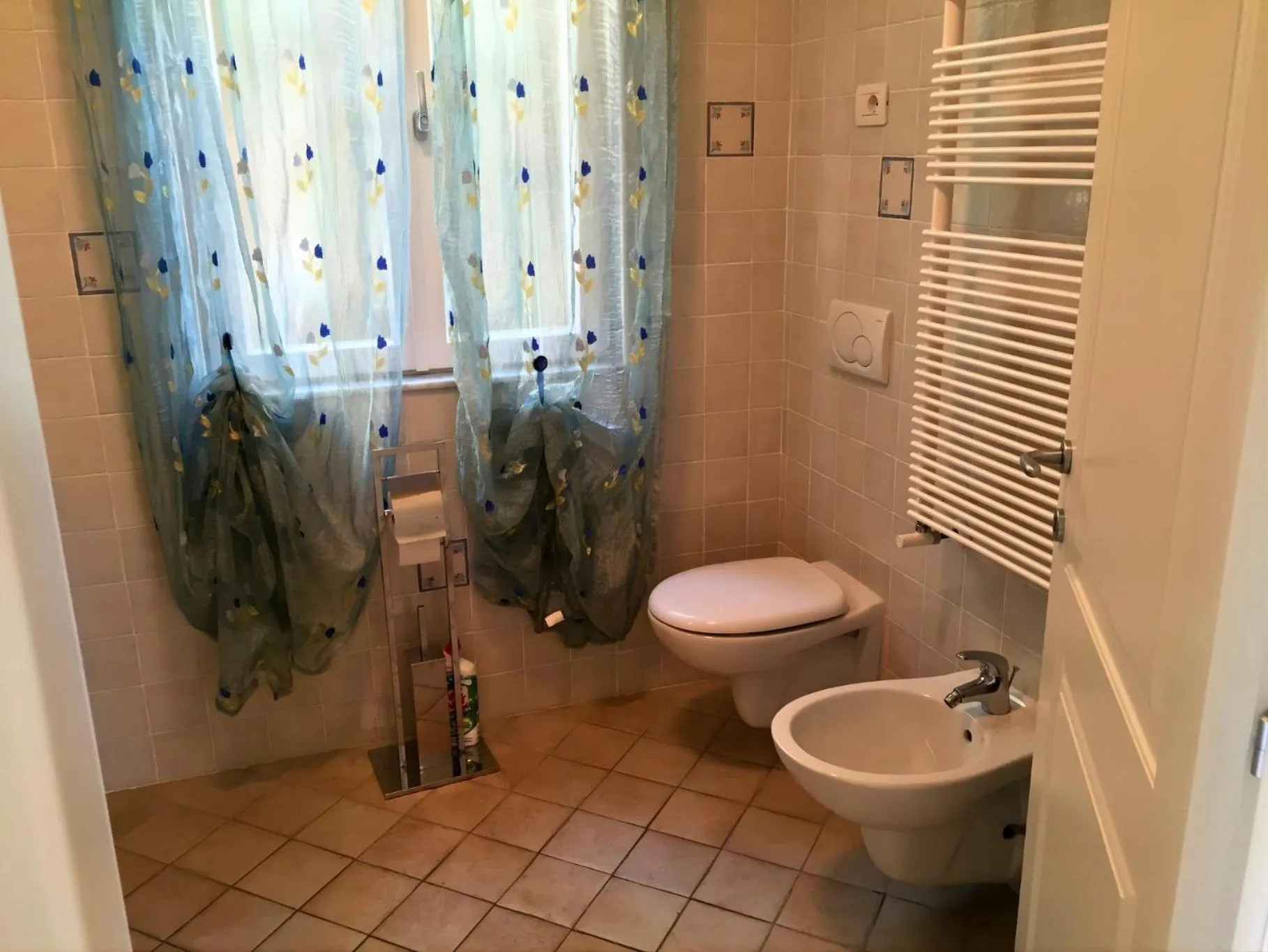 Toilet in Casa Erica