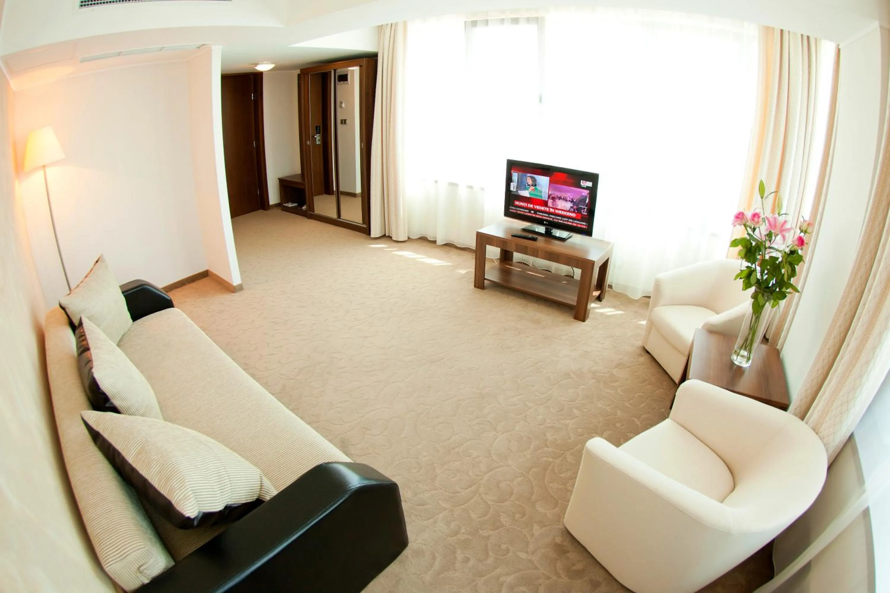 TV and multimedia in Grand Hotel