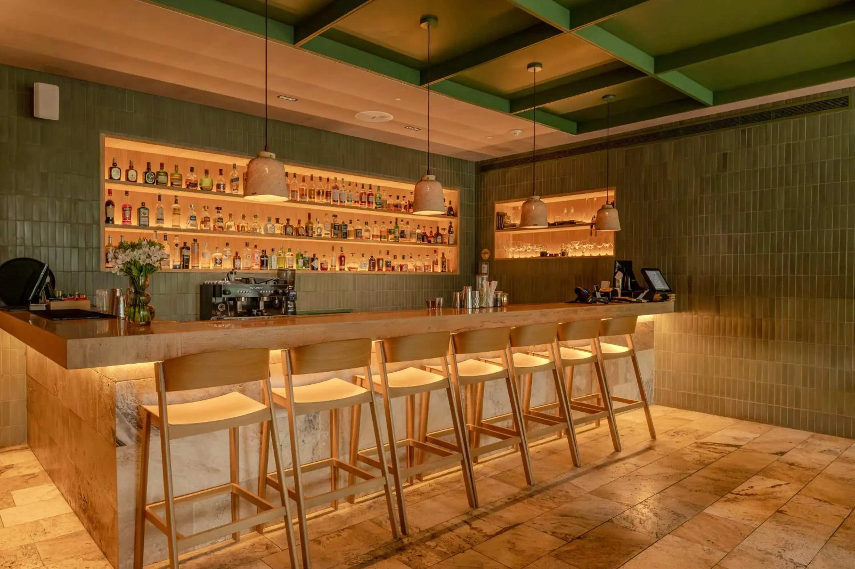 Restaurant/places to eat in The Charlee Hotel Restaurant/places to eat in The Charlee Hotel