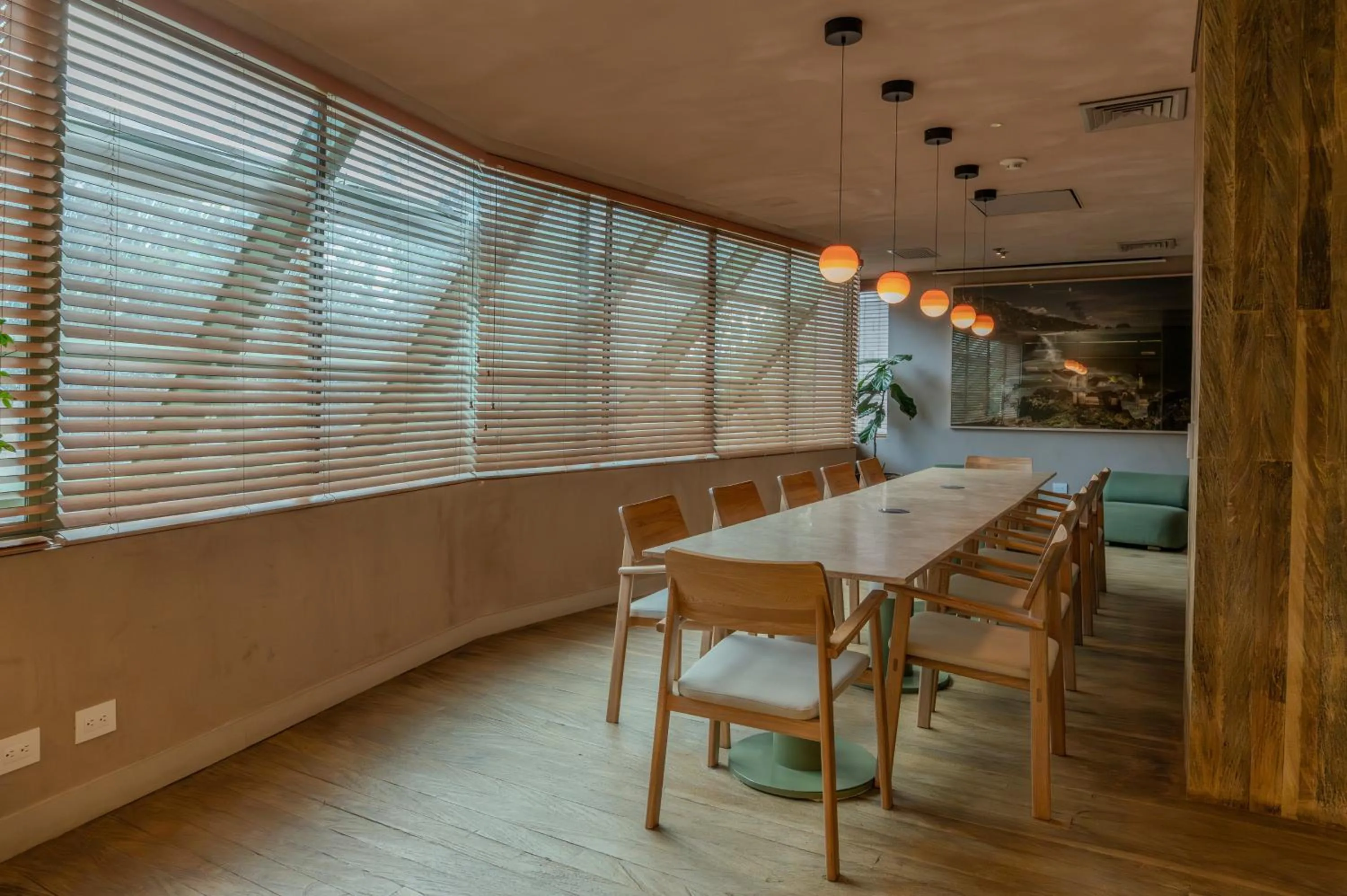 Business facilities in The Charlee Hotel