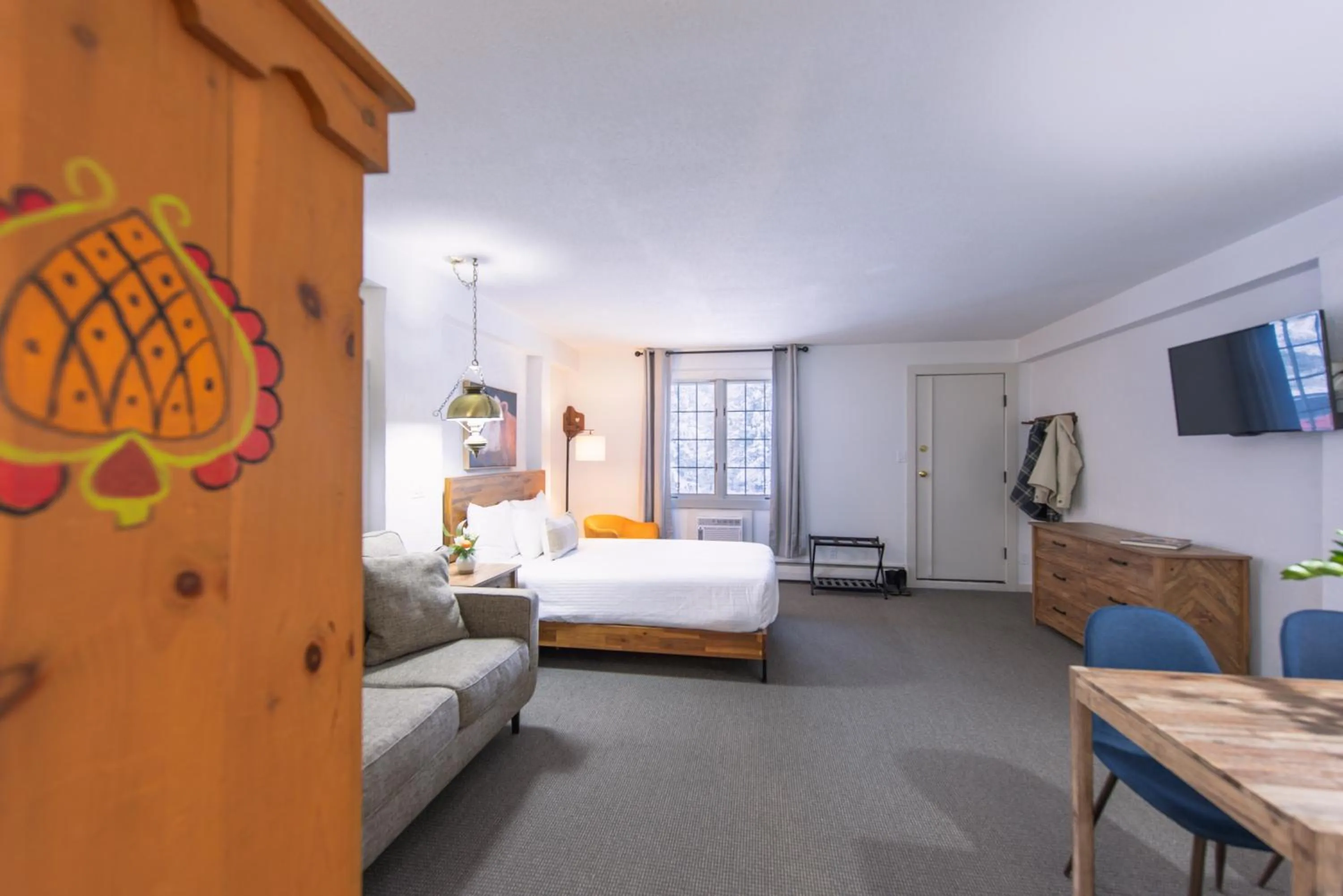 Bed in Innsbruck Inn at Stowe