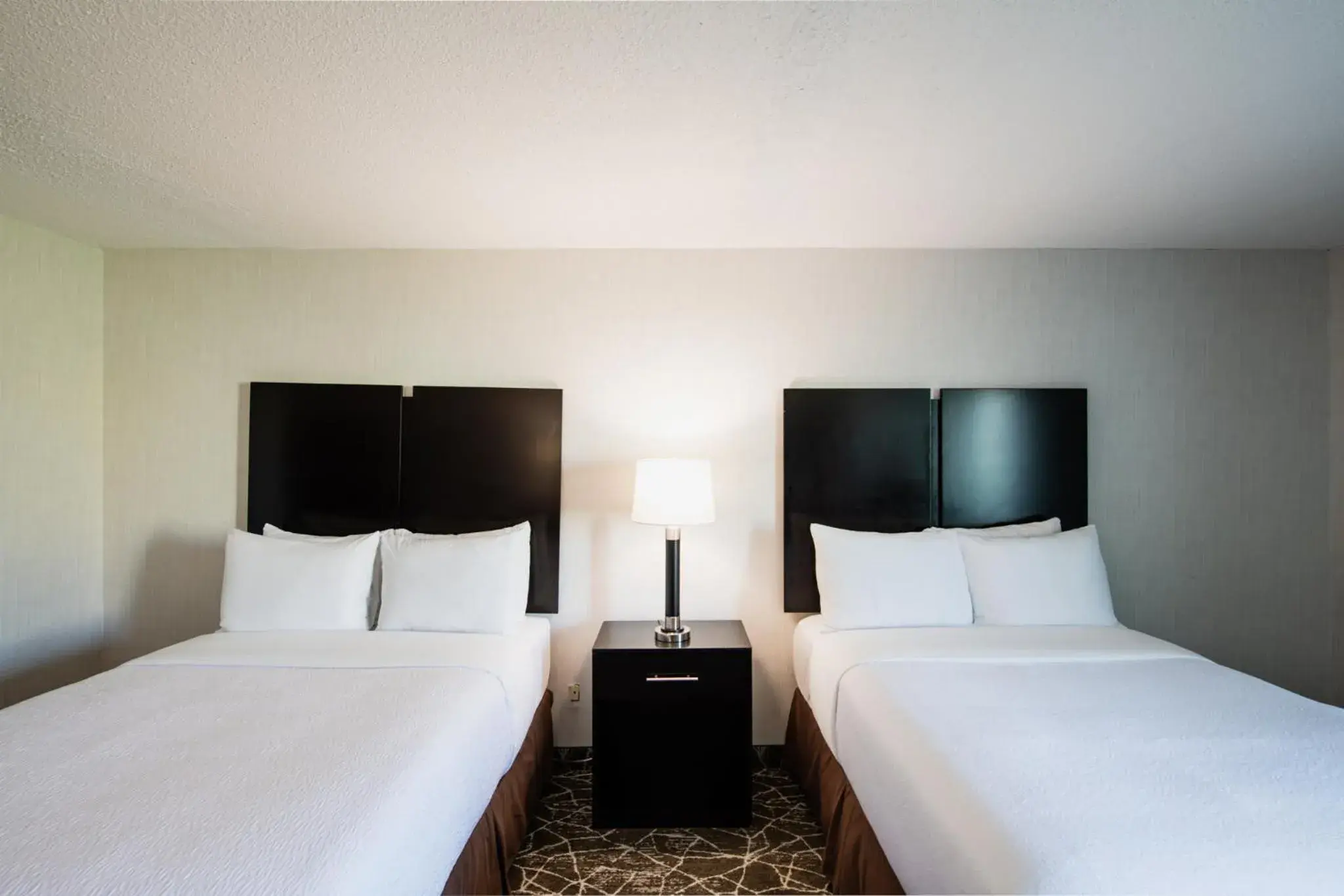 Bedroom, Bed in Garden Executive Hotel Bedroom, Bed in Garden Executive Hotel