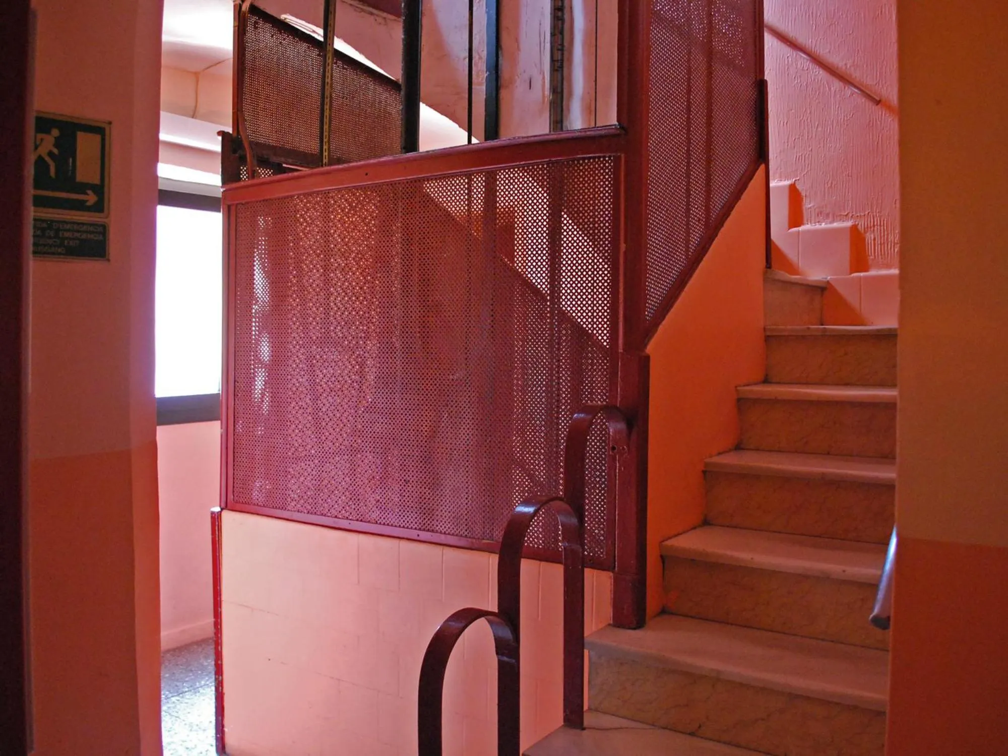 Day in Hostal Radio Barcelona