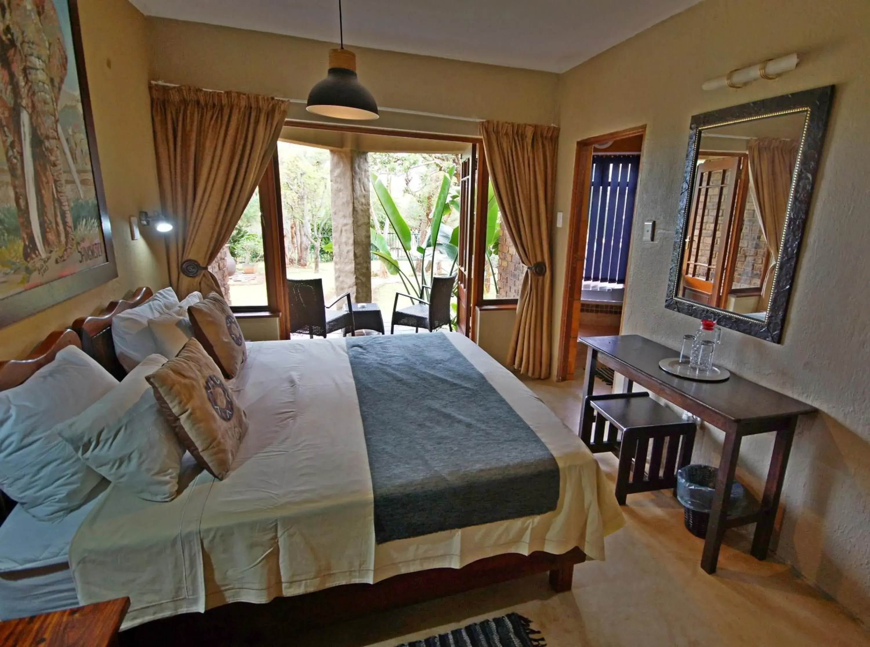 Bedroom, Bed in Crocodile Kruger Safari Lodge Bedroom, Bed in Crocodile Kruger Safari Lodge