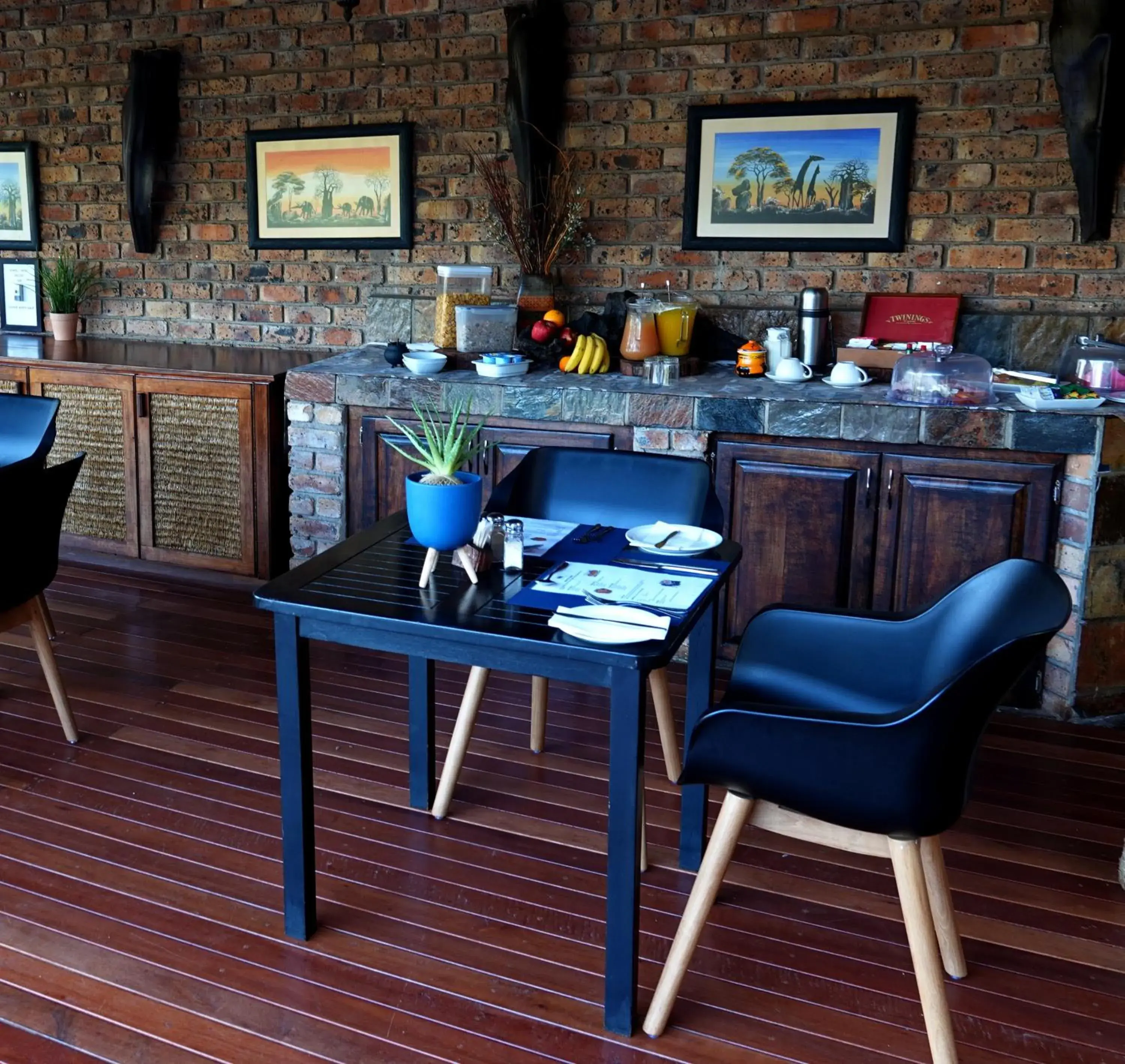 Restaurant/places to eat in Crocodile Kruger Safari Lodge Restaurant/places to eat in Crocodile Kruger Safari Lodge