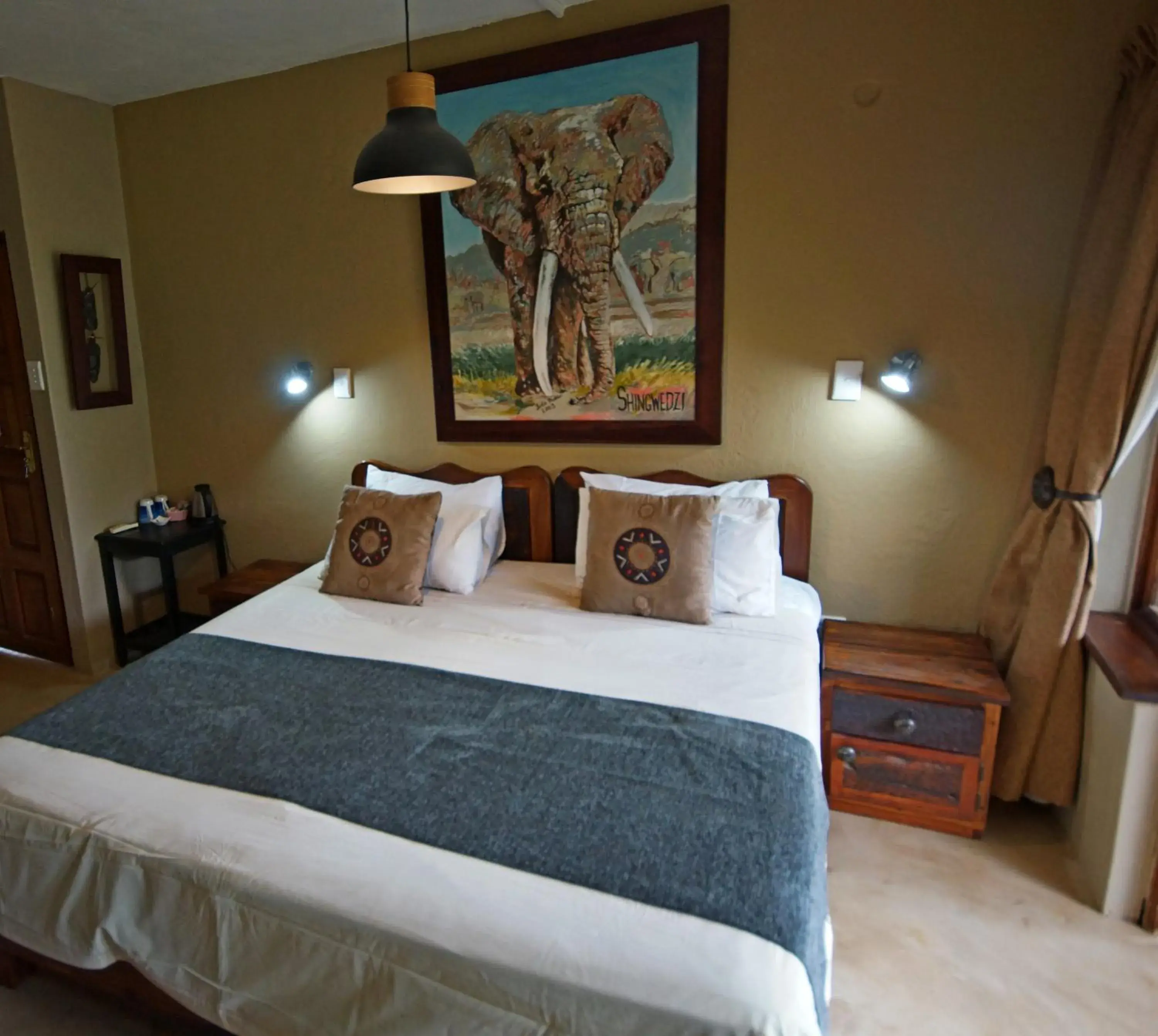 Bedroom, Bed in Crocodile Kruger Safari Lodge Bedroom, Bed in Crocodile Kruger Safari Lodge