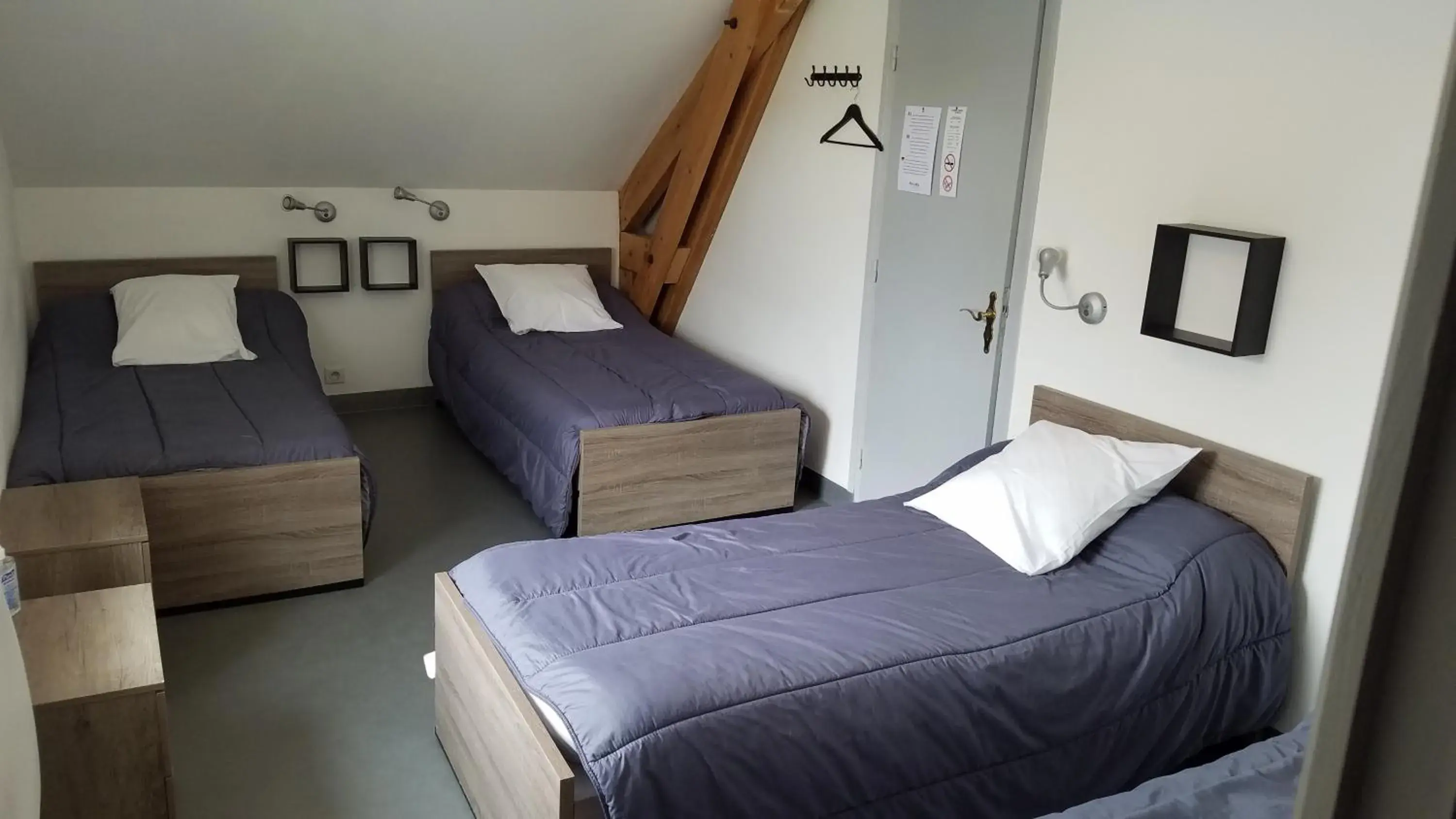 Quadruple Room with Garden View - single occupancy in Auberge Saint Jacques Quadruple Room with Garden View - single occupancy in Auberge Saint Jacques