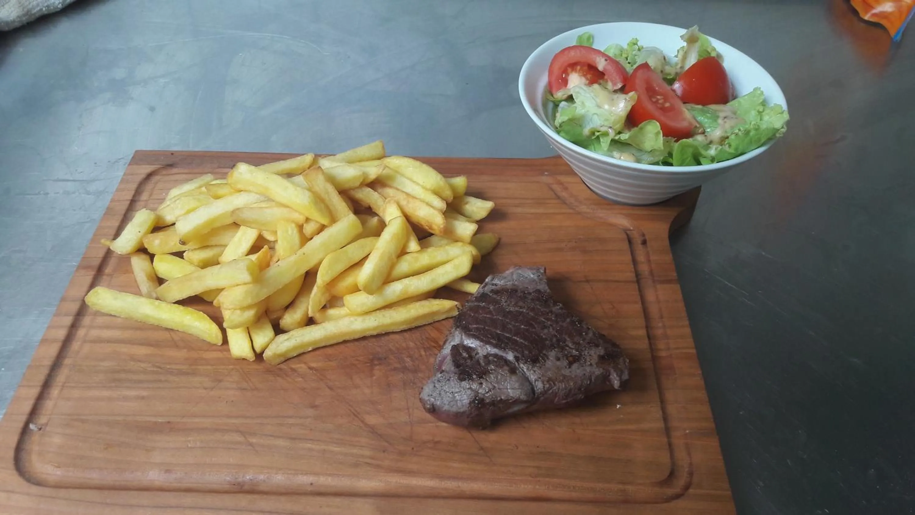 Food and drinks in Auberge Saint Jacques