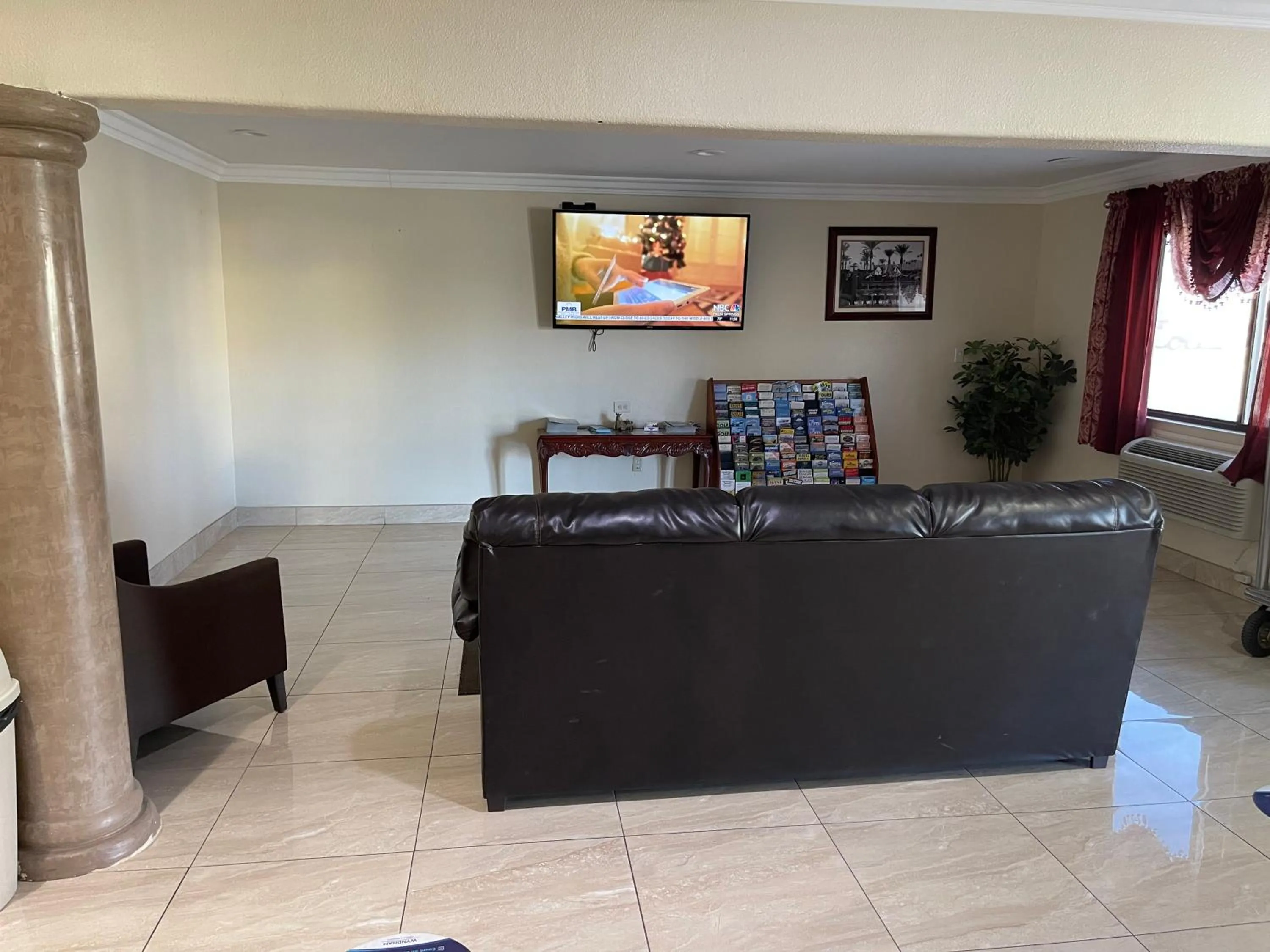 Lobby or reception in Days Inn by Wyndham Indio