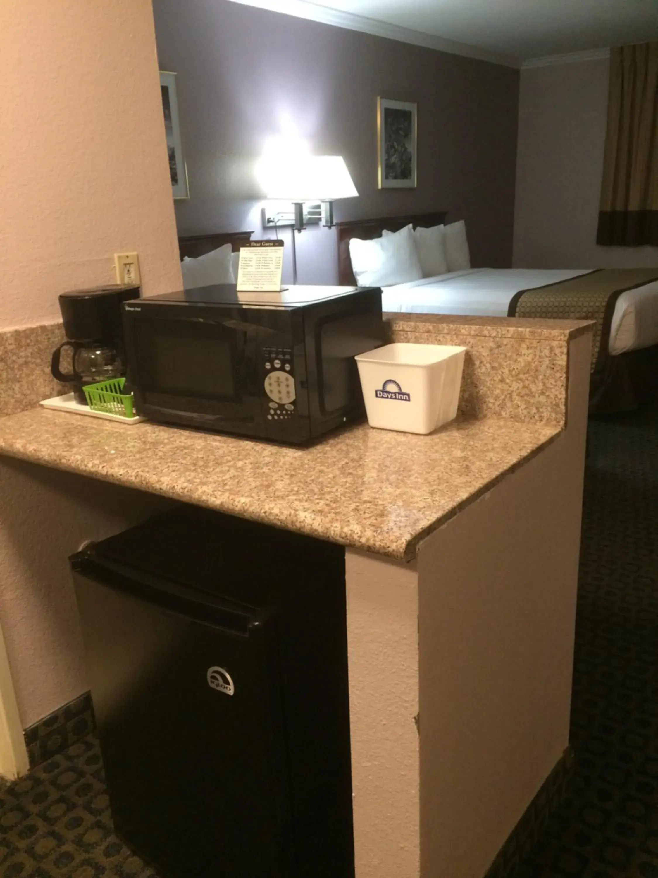 Coffee/tea facilities, Bed in Days Inn by Wyndham Indio Coffee/tea facilities, Bed in Days Inn by Wyndham Indio
