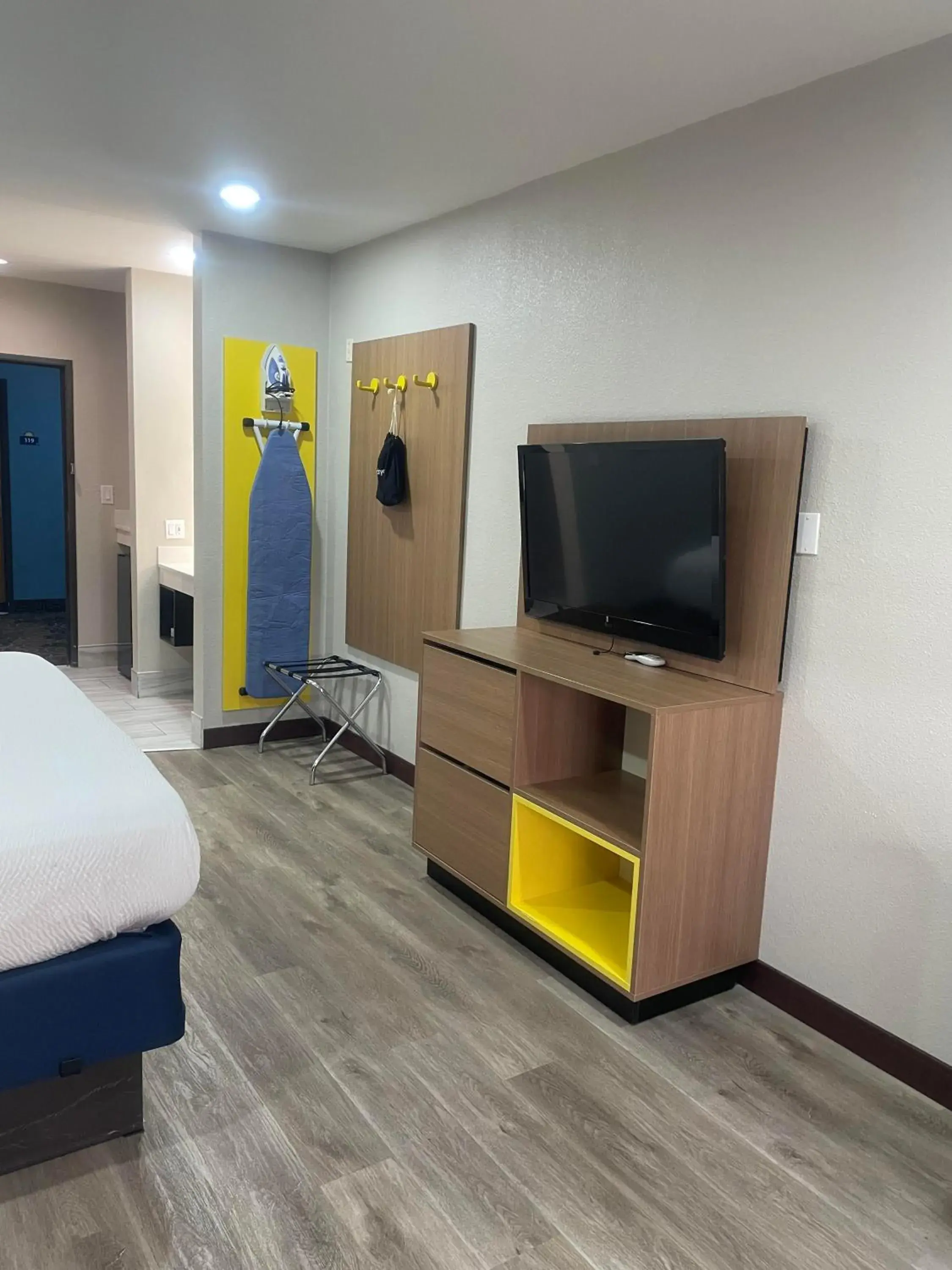 Guests, Bed in Days Inn by Wyndham Childress Guests, Bed in Days Inn by Wyndham Childress