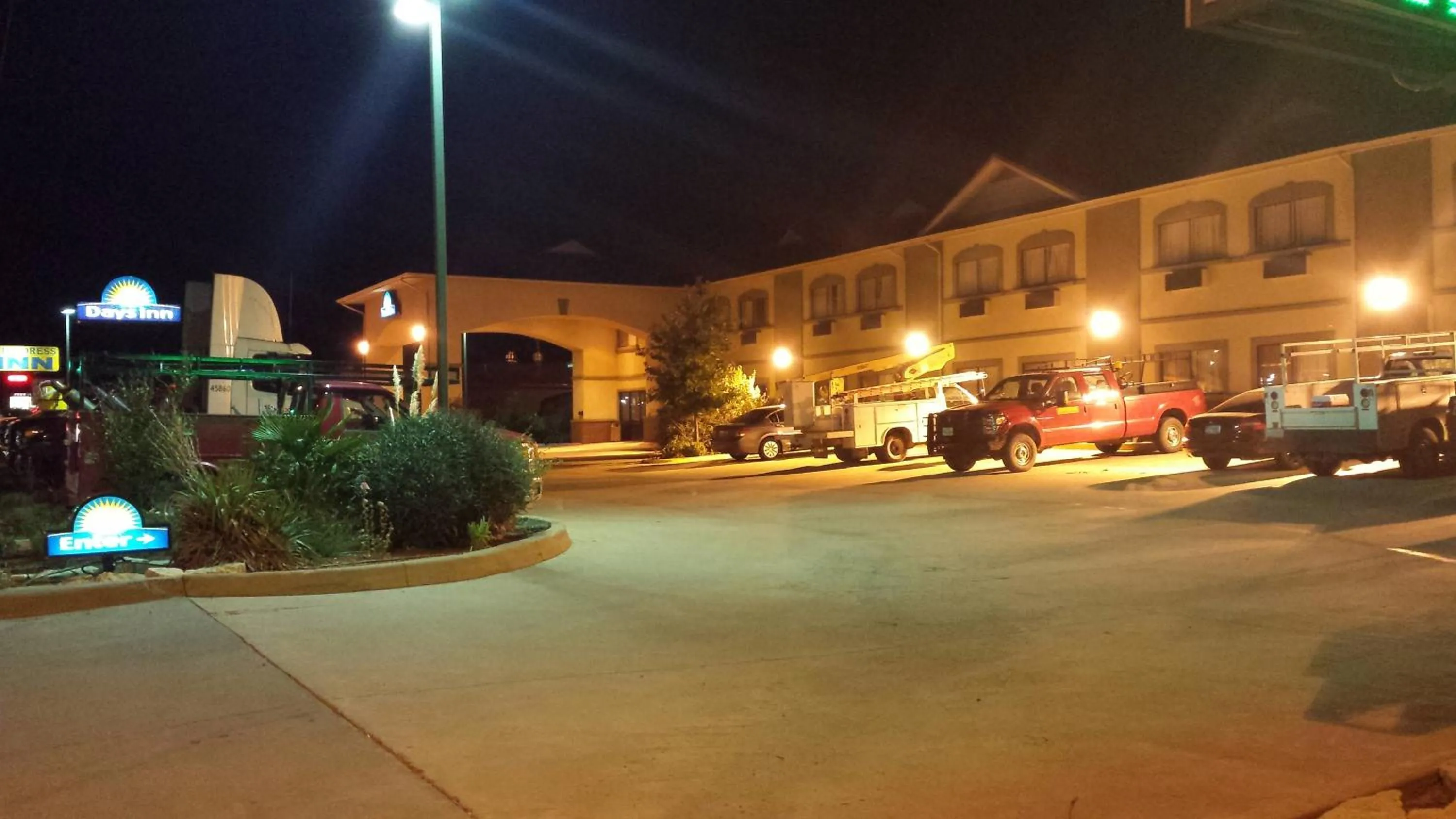 Parking in Days Inn by Wyndham Childress