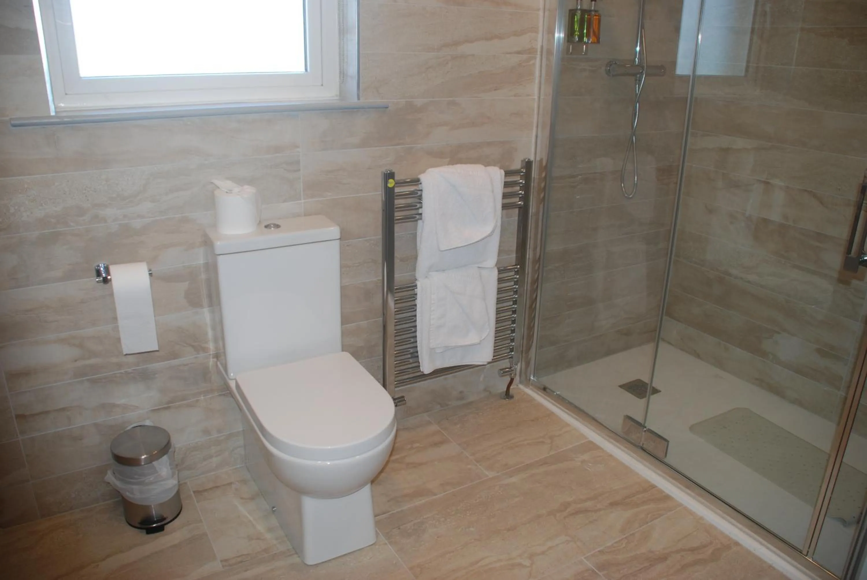 Shower in Tuskar House by the Sea