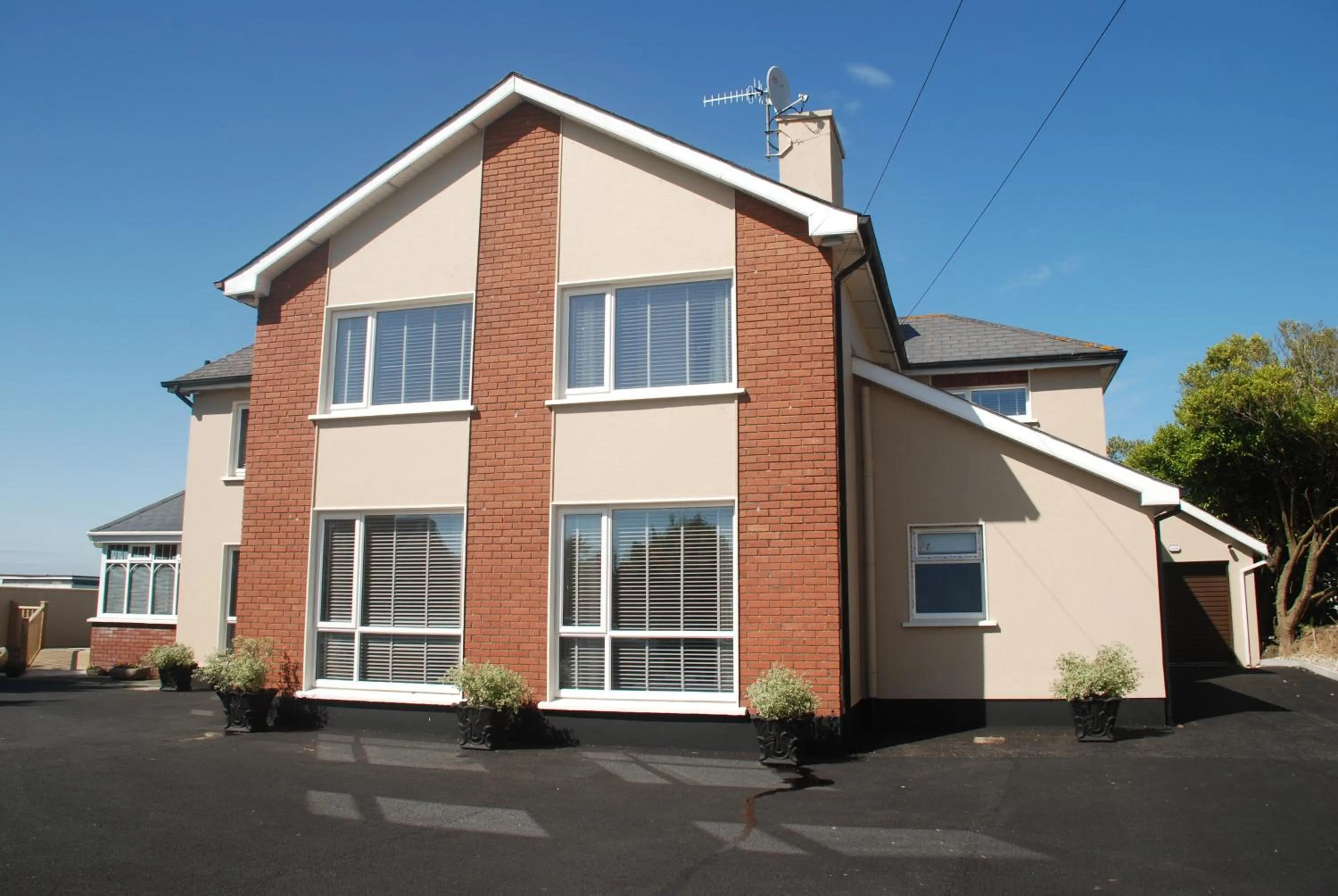 Facade/entrance in Tuskar House by the Sea