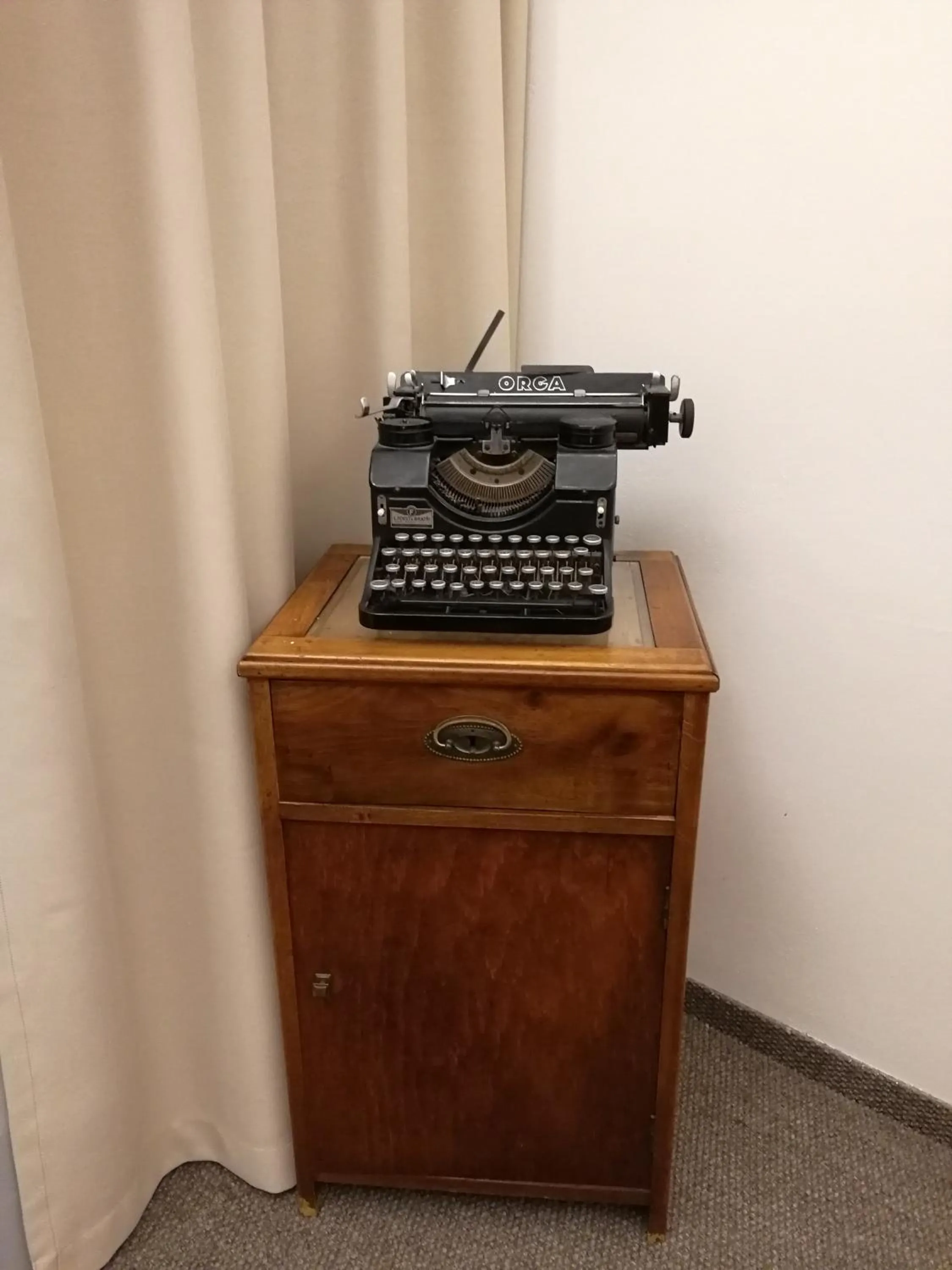 Decorative detail in Pension Akat