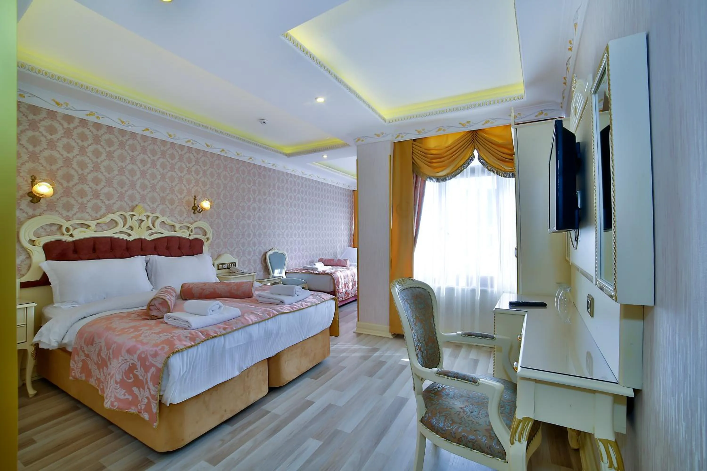 Photo of the whole room, Bed in Nayla Palace Hotel-Special Category
