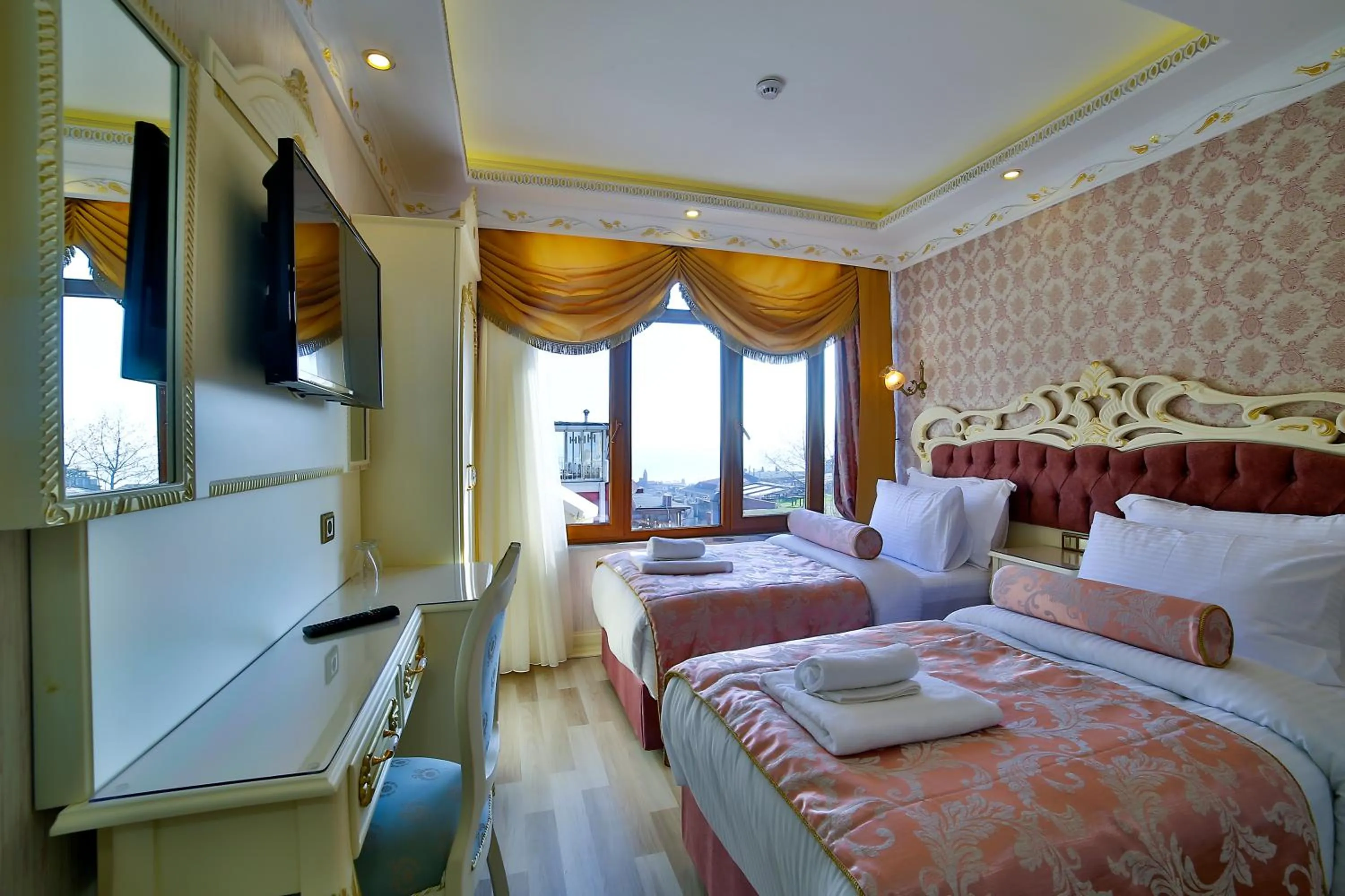 Photo of the whole room, Bed in Nayla Palace Hotel-Special Category