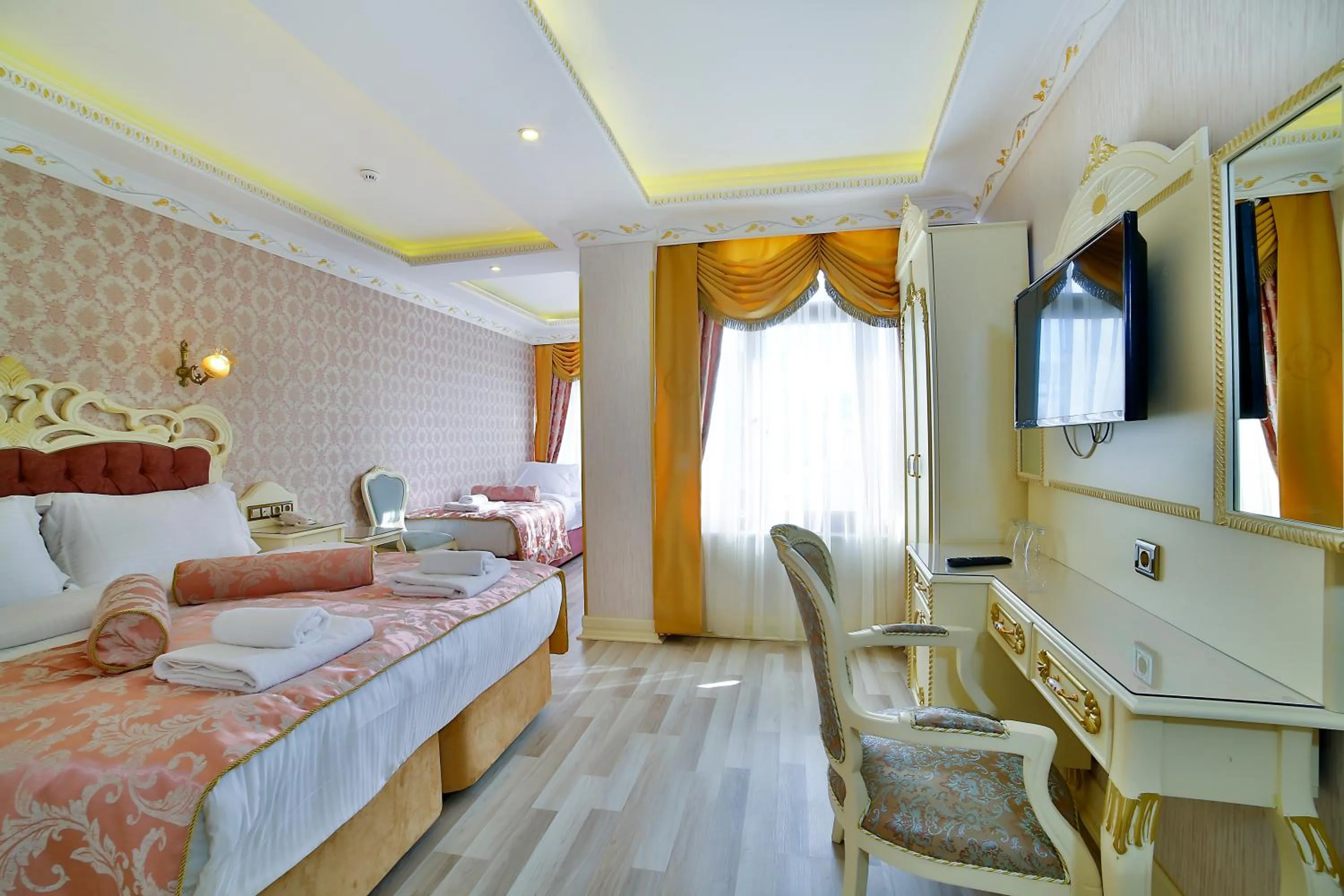 Photo of the whole room, Bed in Nayla Palace Hotel-Special Category