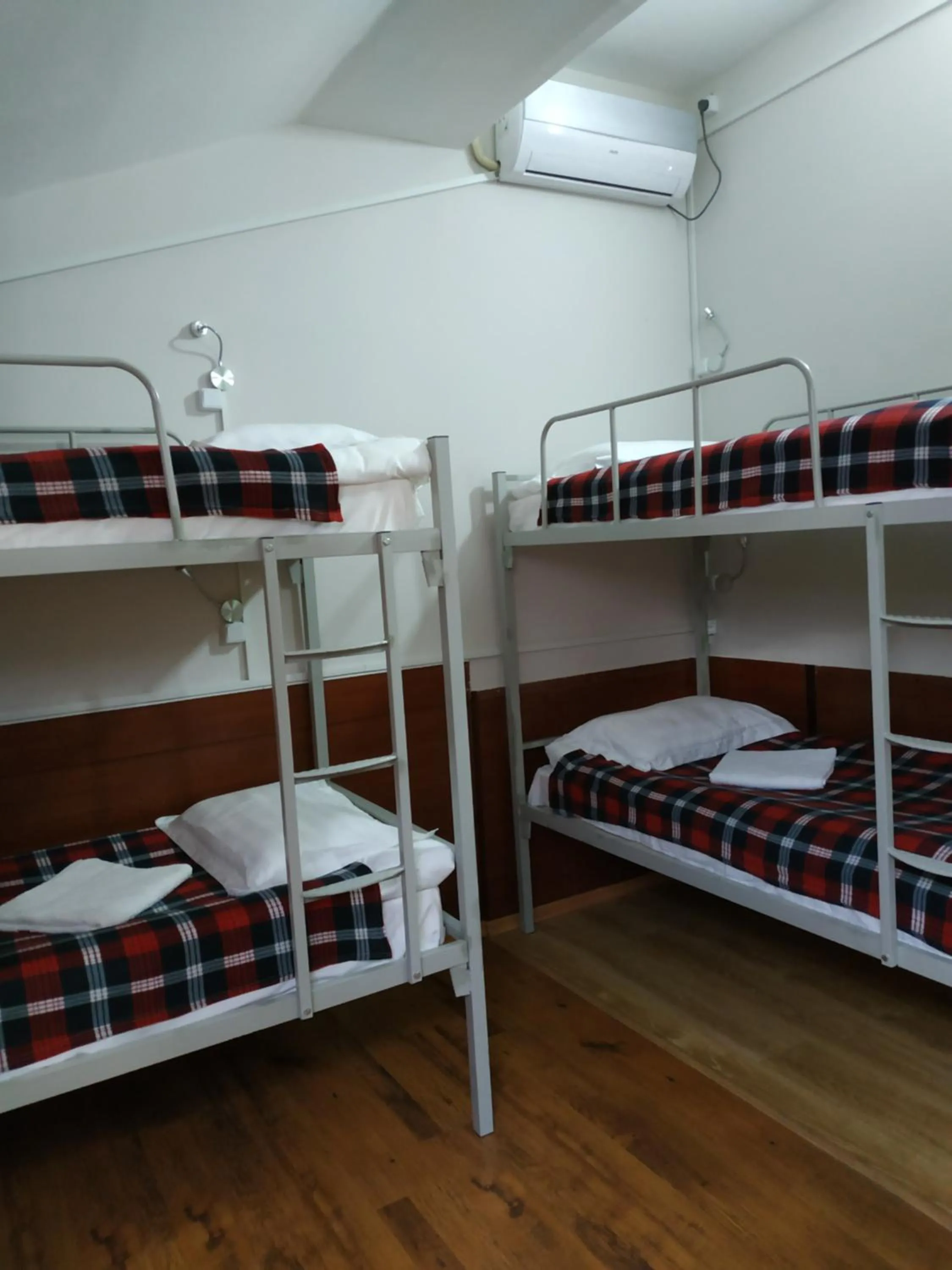 bunk bed, Bed in Hostel Portal