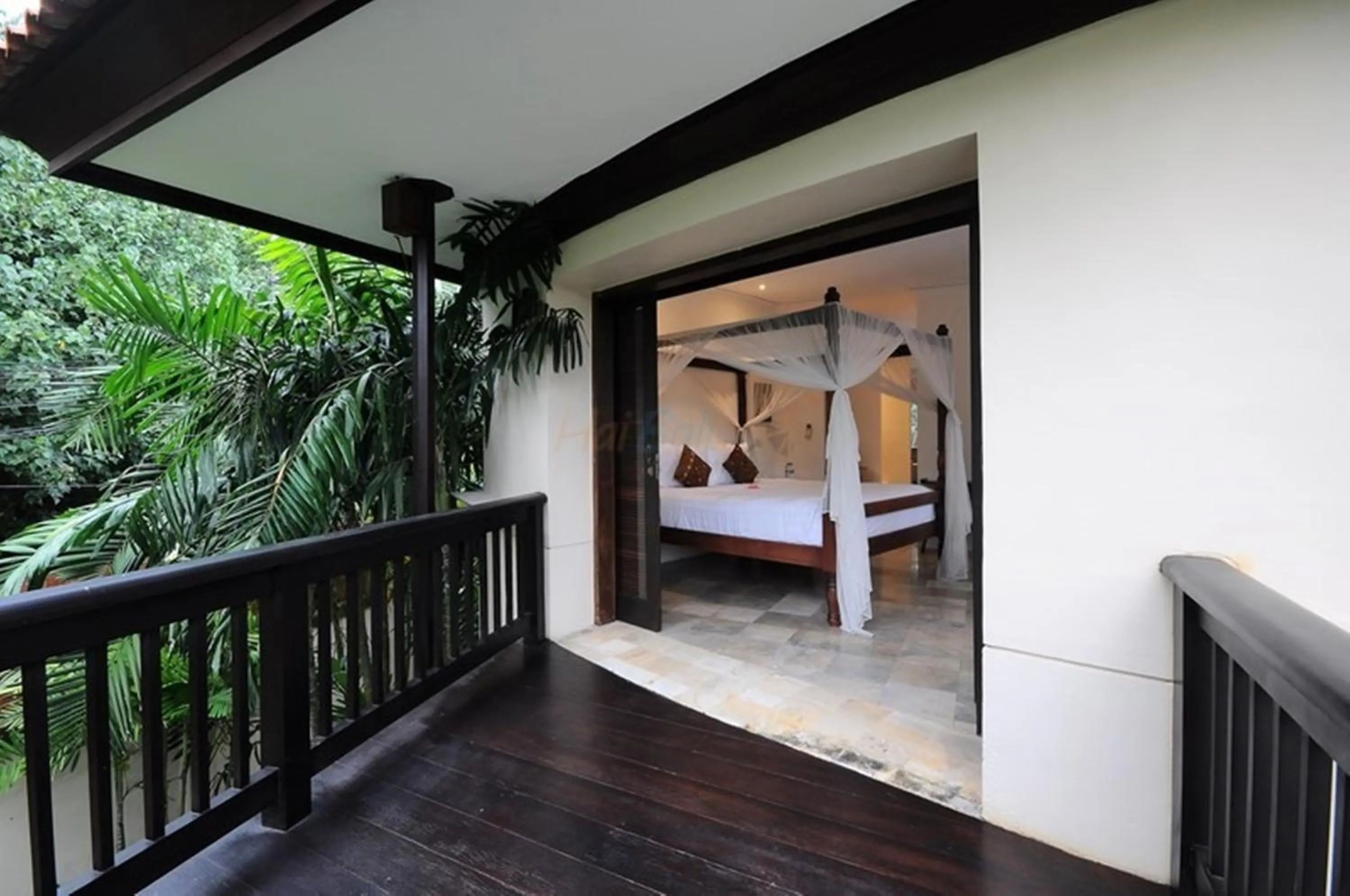 Balcony/Terrace, Bed in Villa Seminyak William
