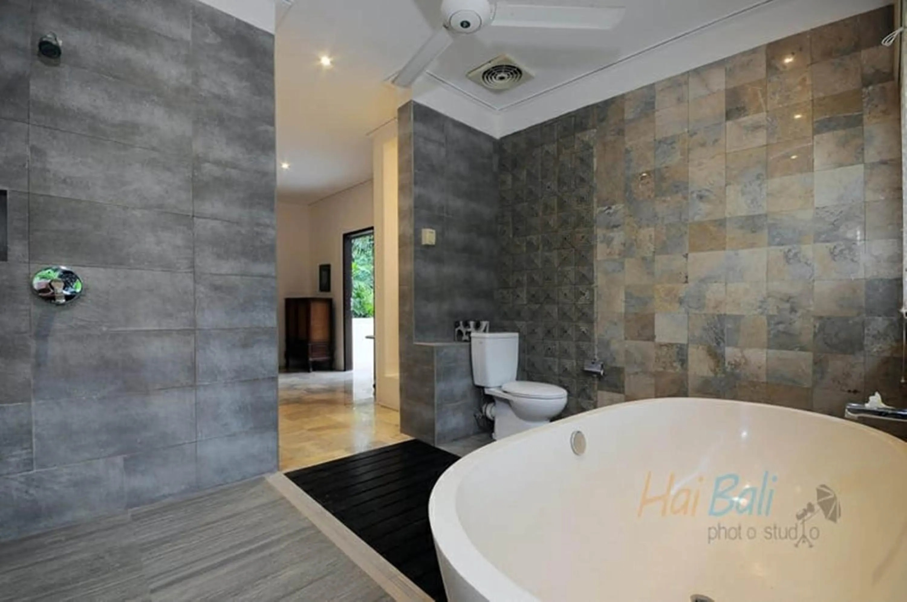 Bathroom in Villa Seminyak William